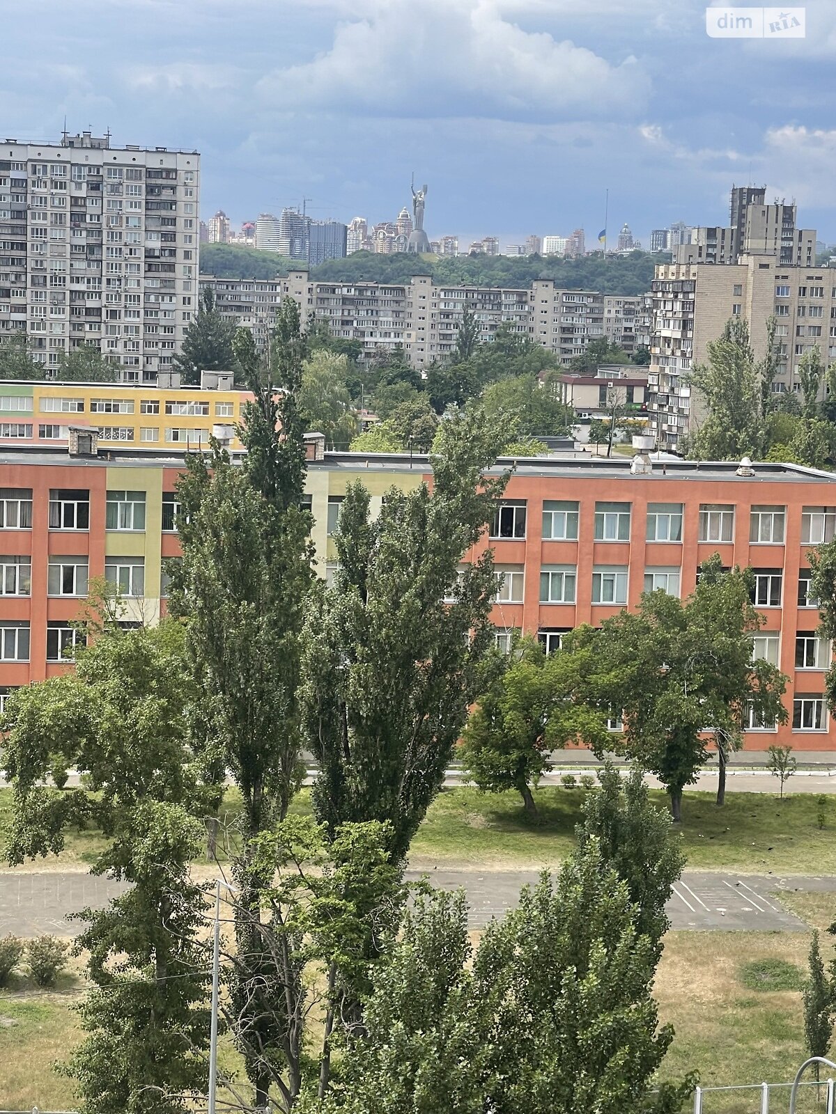 Продаж двокімнатної квартири в Києві, на вул. Юрія Шумського 5, район Березняки фото 1 Продаж двокімнатної квартири в Києві, на вул. Юрія Шумського 5, район Березняки фото 1