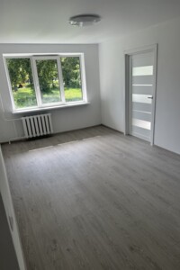 Продаж трикімнатної квартири в Києві, на вул. Мрії 17, район Берковець фото 2