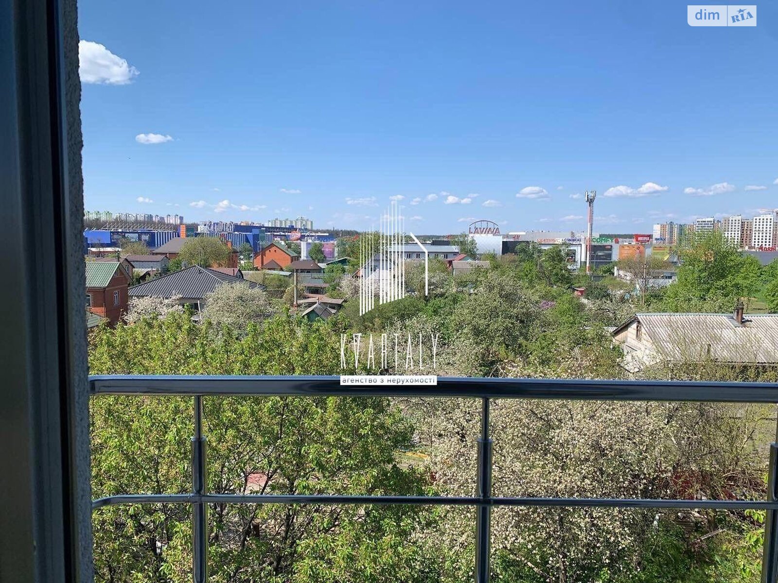 Продаж однокімнатної квартири в Києві, на вул. Садова 32, район Берковець фото 1 Продаж однокімнатної квартири в Києві, на вул. Садова 32, район Берковець фото 1