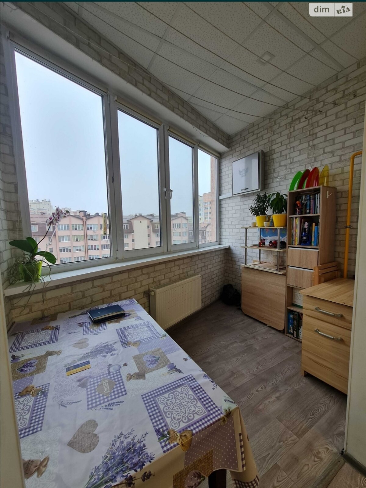 Продаж однокімнатної квартири в Києві, на вул. Боголюбова 7, фото 1