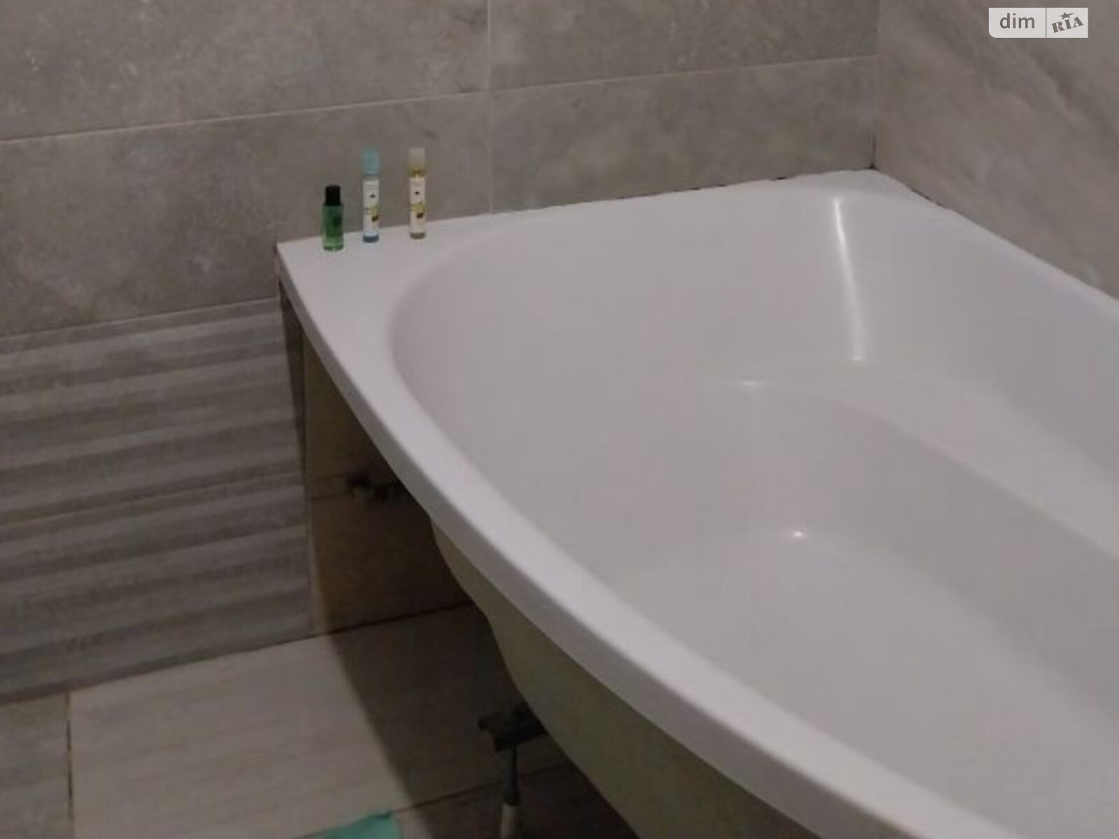 Продаж двокімнатної квартири в Києві, на вул. Велика Окружна 2, фото 1 Продаж двокімнатної квартири в Києві, на вул. Велика Окружна 2, фото 1