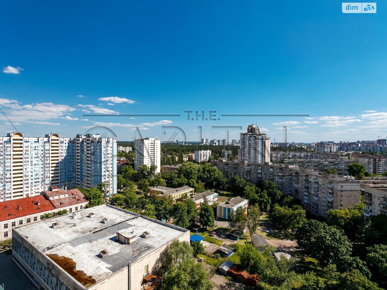 Продажа трехкомнатной квартиры в Киеве, на ул. Бориспольская 6, фото 1 Продажа трехкомнатной квартиры в Киеве, на ул. Бориспольская 6, фото 1