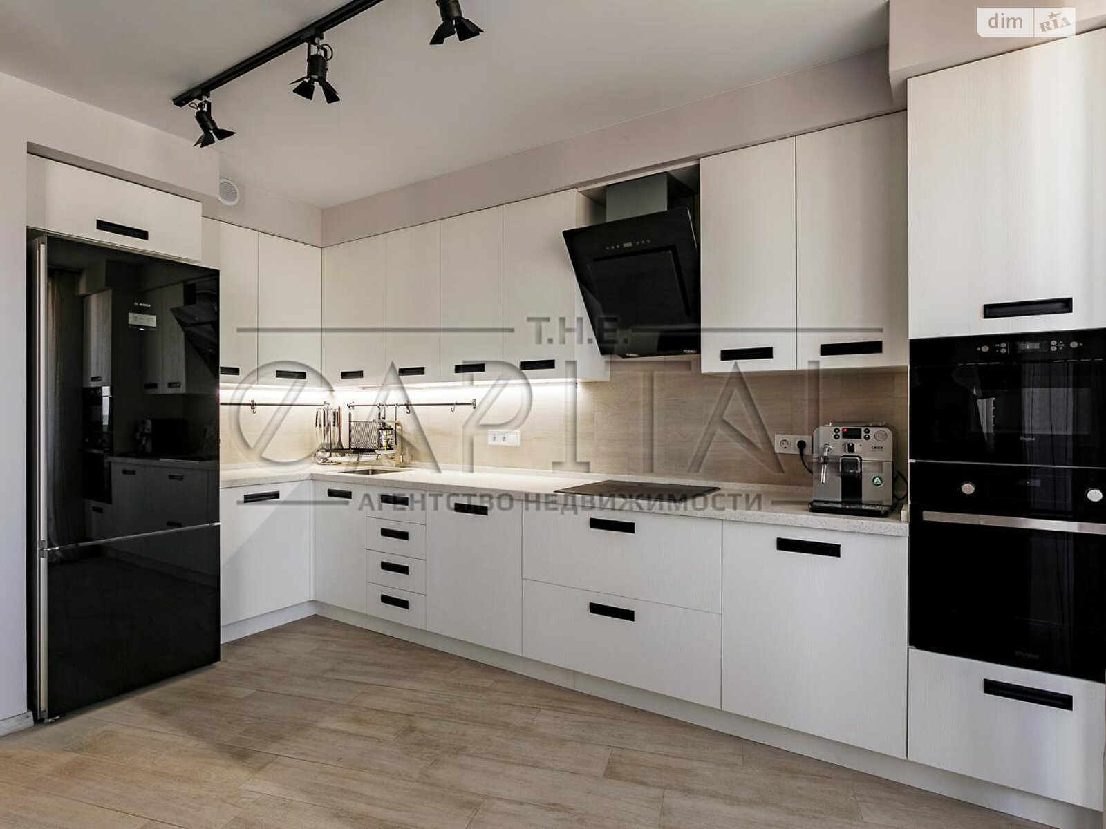 Продажа трехкомнатной квартиры в Киеве, на ул. Бориспольская 6, фото 1 Продажа трехкомнатной квартиры в Киеве, на ул. Бориспольская 6, фото 1