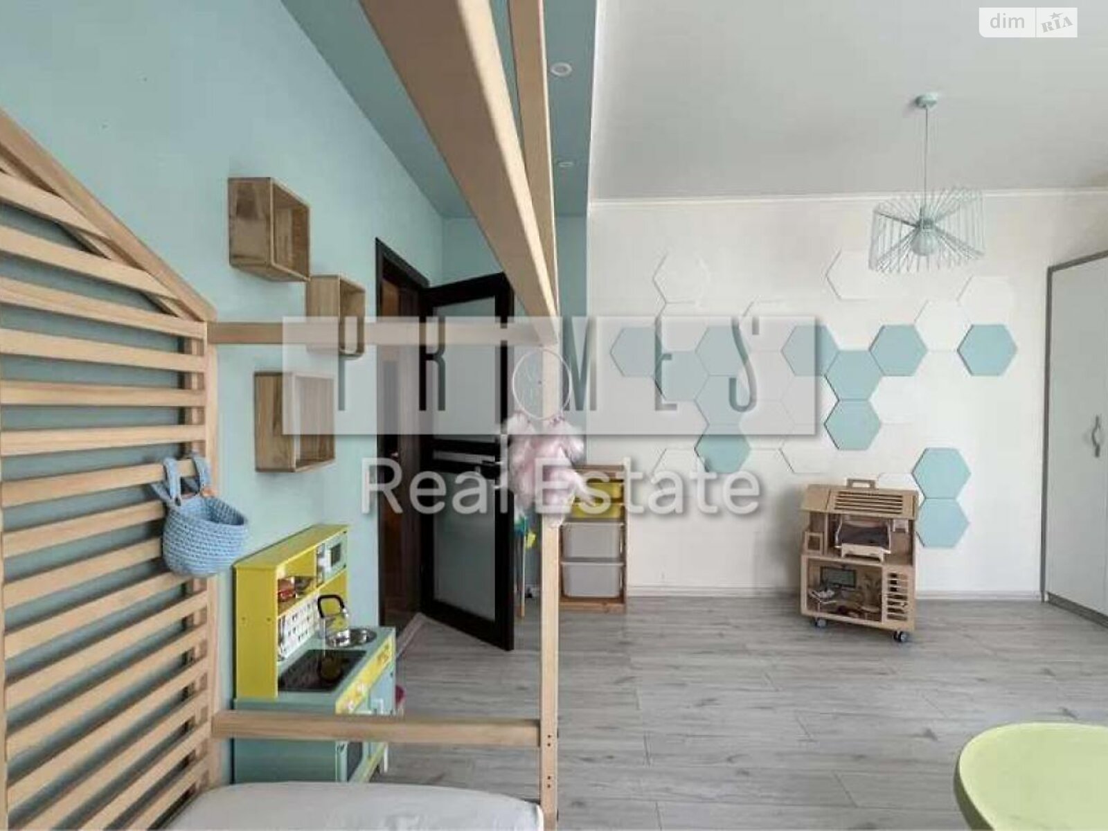 Продажа трехкомнатной квартиры в Киеве, на ул. Дмитра Чижевского 2, район Борщаговка фото 1 Продажа трехкомнатной квартиры в Киеве, на ул. Дмитра Чижевского 2, район Борщаговка фото 1