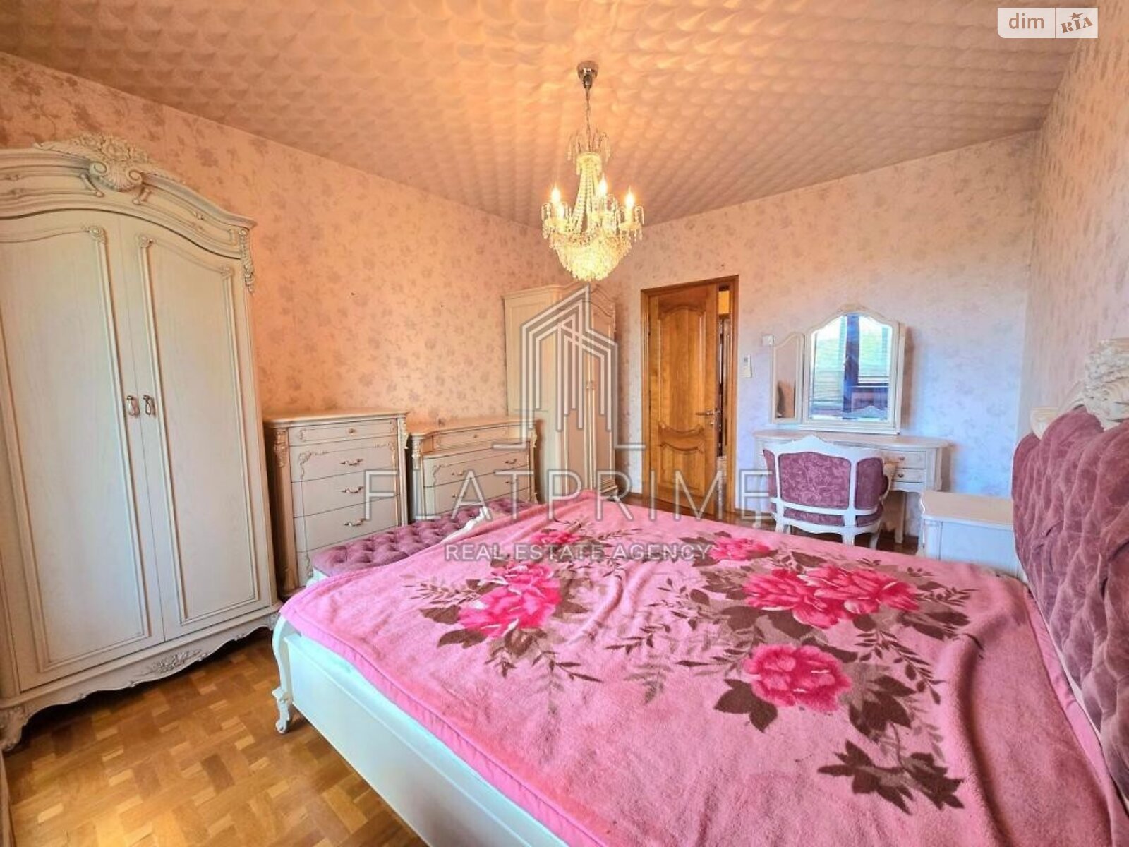 Продажа трехкомнатной квартиры в Киеве, на ул. Героев Космоса 19, район Борщаговка фото 1 Продажа трехкомнатной квартиры в Киеве, на ул. Героев Космоса 19, район Борщаговка фото 1
