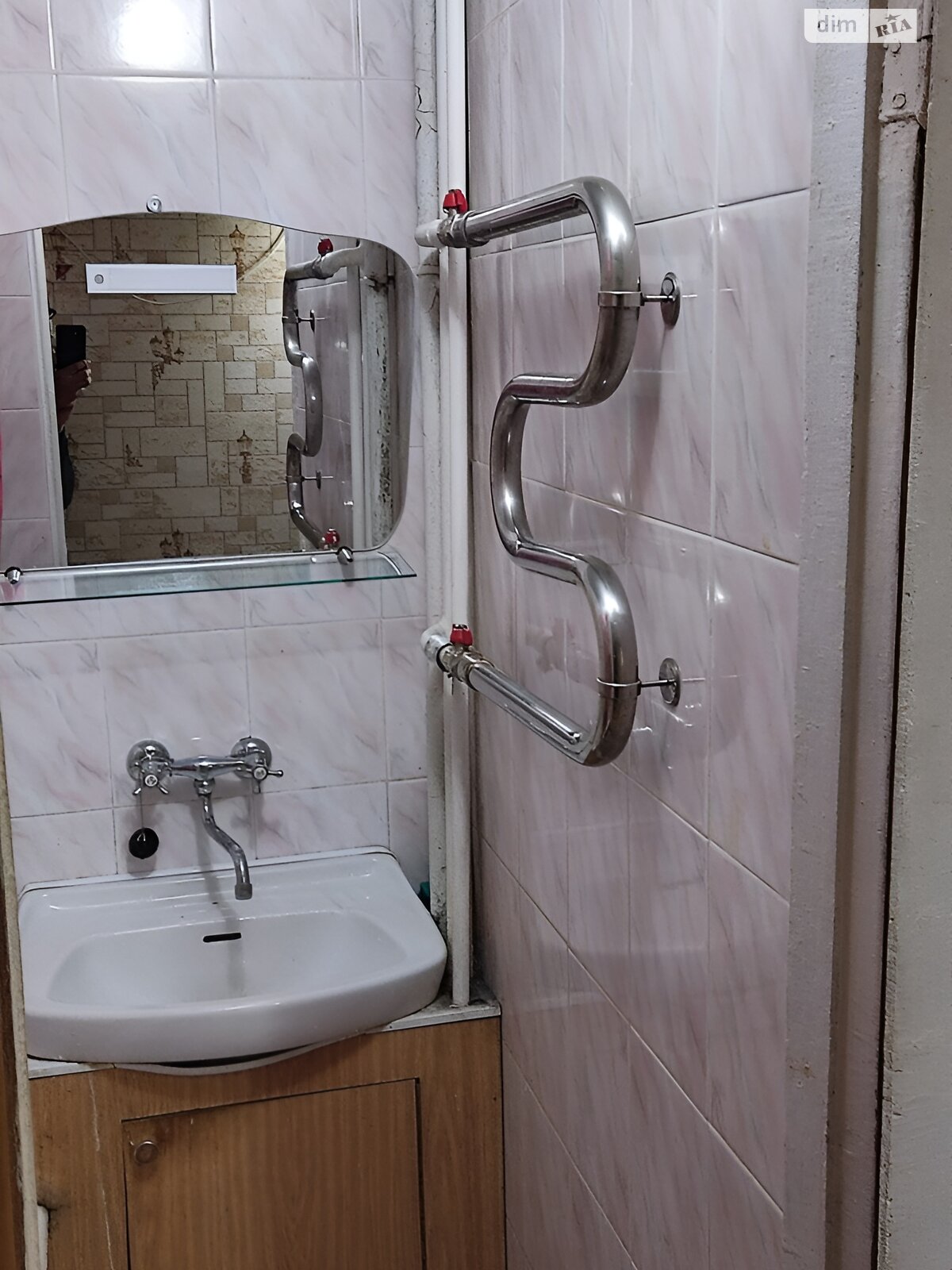 Продаж трикімнатної квартири в Києві, на бул. Жуля Верна 5/8, район Святошинський фото 1 Продаж трикімнатної квартири в Києві, на бул. Жуля Верна 5/8, район Святошинський фото 1