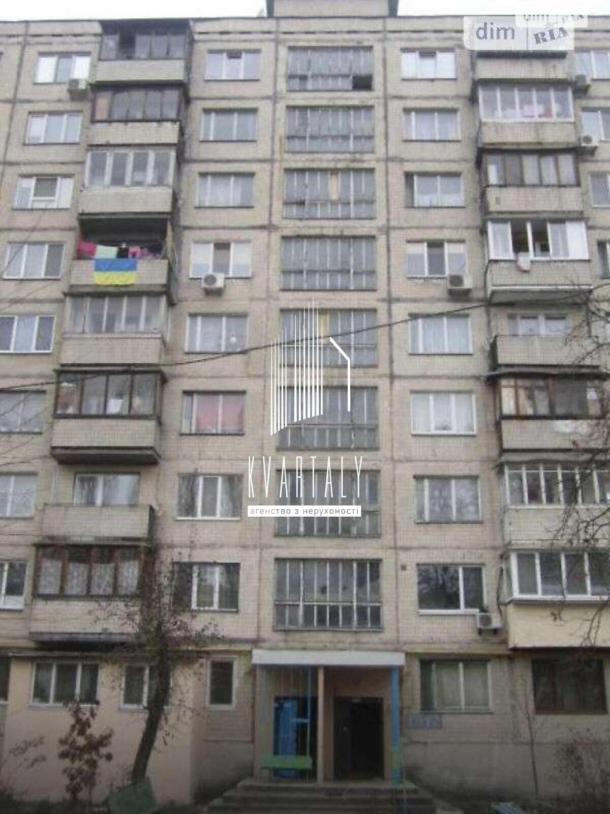 Продаж трикімнатної квартири в Києві, на просп. Леся Курбаса 12Б, район Борщагівка фото 1