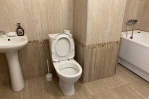 Продаж трикімнатної квартири в Києві, на просп. Леся Курбаса 10А, район Борщагівка фото 2