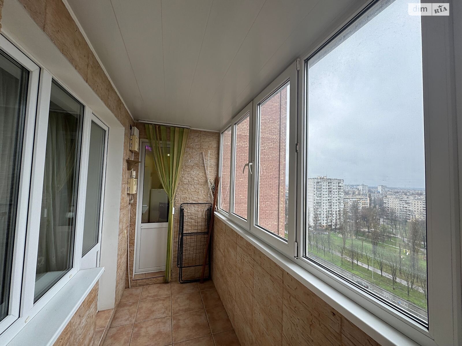 Продаж трикімнатної квартири в Києві, на просп. Леся Курбаса 7Б, район Борщагівка фото 1 Продаж трикімнатної квартири в Києві, на просп. Леся Курбаса 7Б, район Борщагівка фото 1