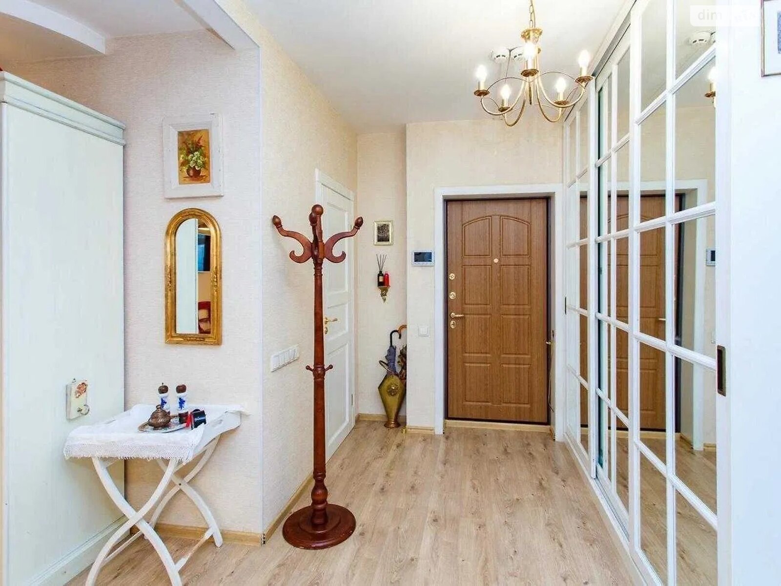 Продаж трикімнатної квартири в Києві, на просп. Леся Курбаса 7Б, район Борщагівка фото 1 Продаж трикімнатної квартири в Києві, на просп. Леся Курбаса 7Б, район Борщагівка фото 1