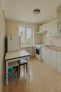 Продаж двокімнатної квартири в Києві, на просп. Леся Курбаса 9, район Борщагівка фото 2 Продаж двокімнатної квартири в Києві, на просп. Леся Курбаса 9, район Борщагівка фото 2