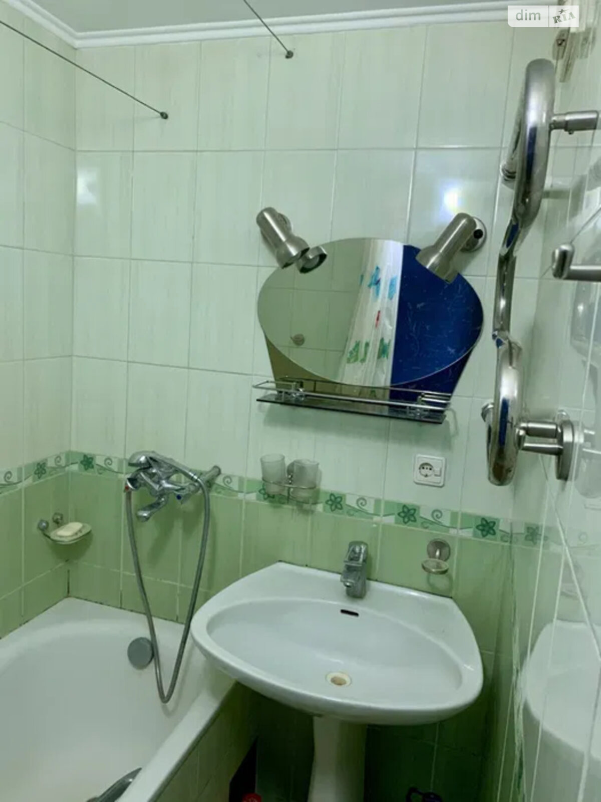 Продаж трикімнатної квартири в Києві, на бул. Миколи Руденка 9, район Борщагівка фото 1 Продаж трикімнатної квартири в Києві, на бул. Миколи Руденка 9, район Борщагівка фото 1