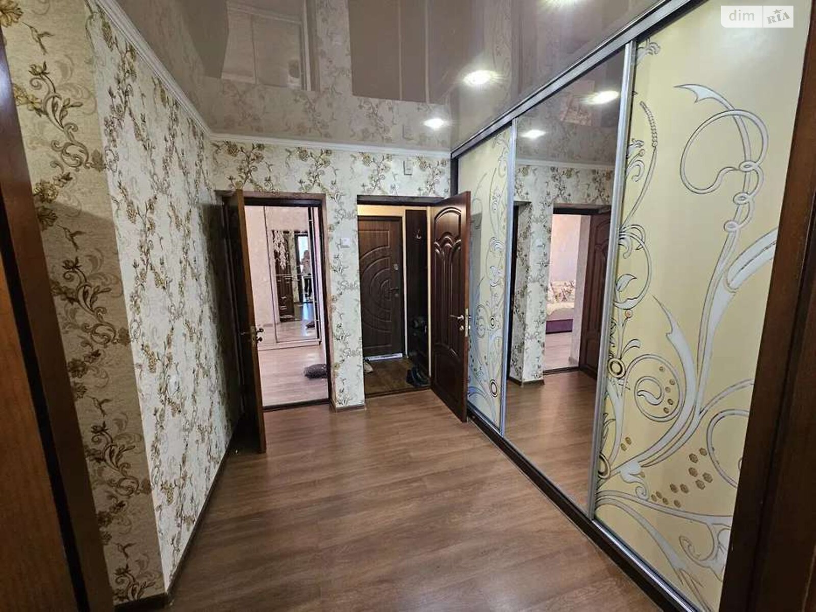 Продаж трикімнатної квартири в Києві, на вул. Симиренка 1Г, район Борщагівка фото 1 Продаж трикімнатної квартири в Києві, на вул. Симиренка 1Г, район Борщагівка фото 1