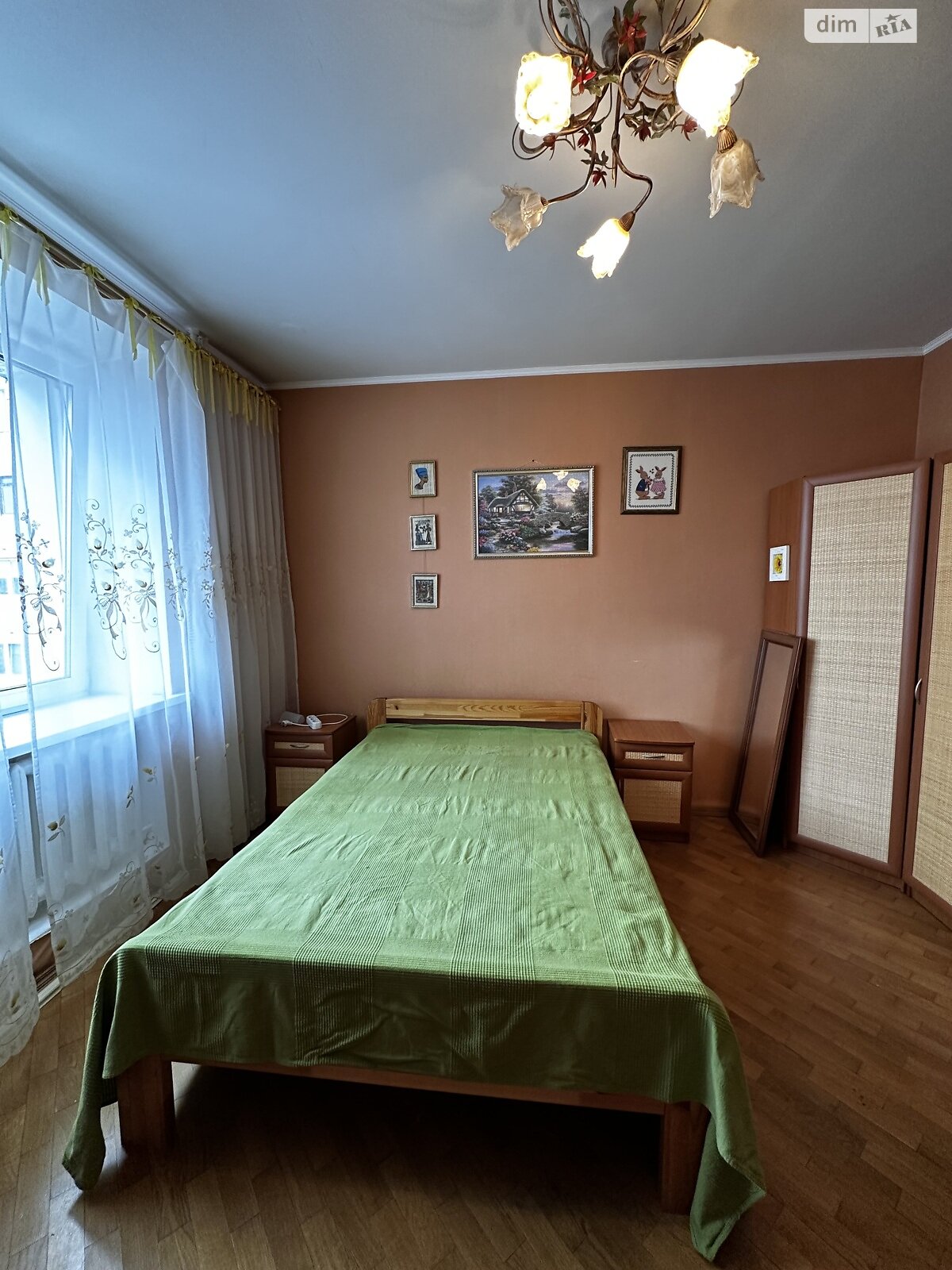 Продаж трикімнатної квартири в Києві, на вул. Василя Верховинця 10, район Борщагівка фото 1 Продаж трикімнатної квартири в Києві, на вул. Василя Верховинця 10, район Борщагівка фото 1