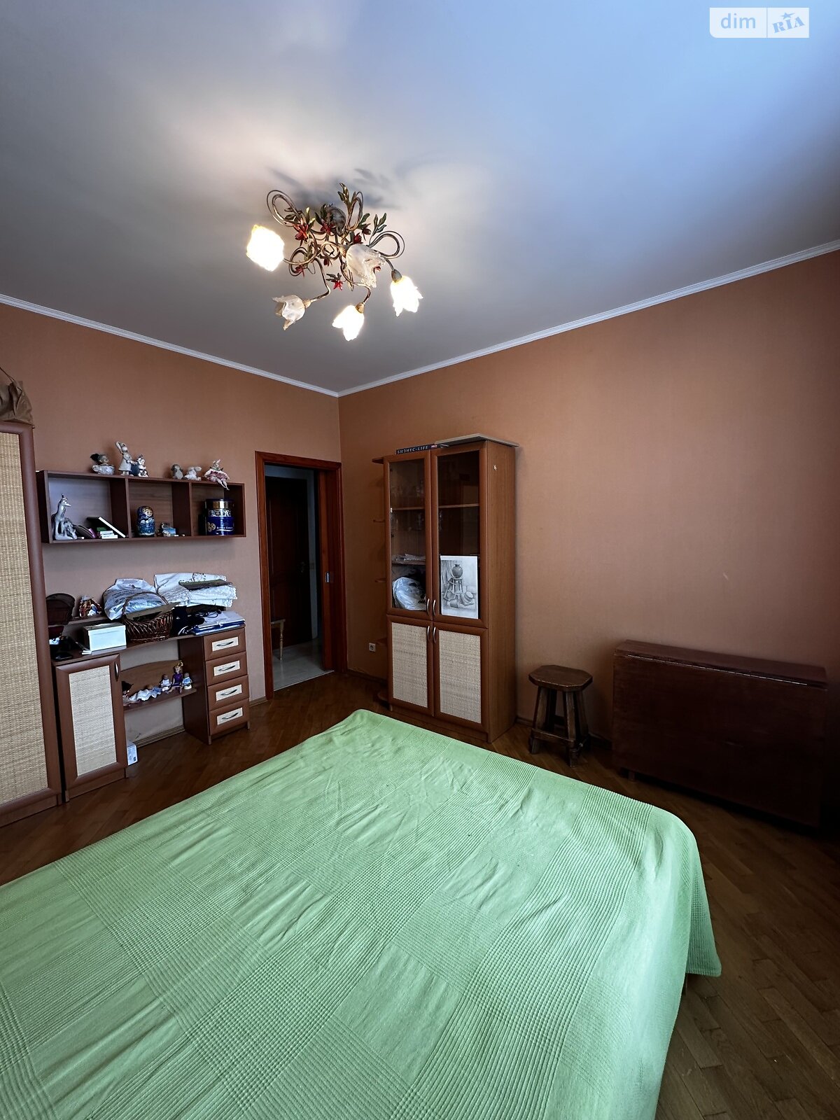 Продаж трикімнатної квартири в Києві, на вул. Василя Верховинця 10, район Борщагівка фото 1 Продаж трикімнатної квартири в Києві, на вул. Василя Верховинця 10, район Борщагівка фото 1