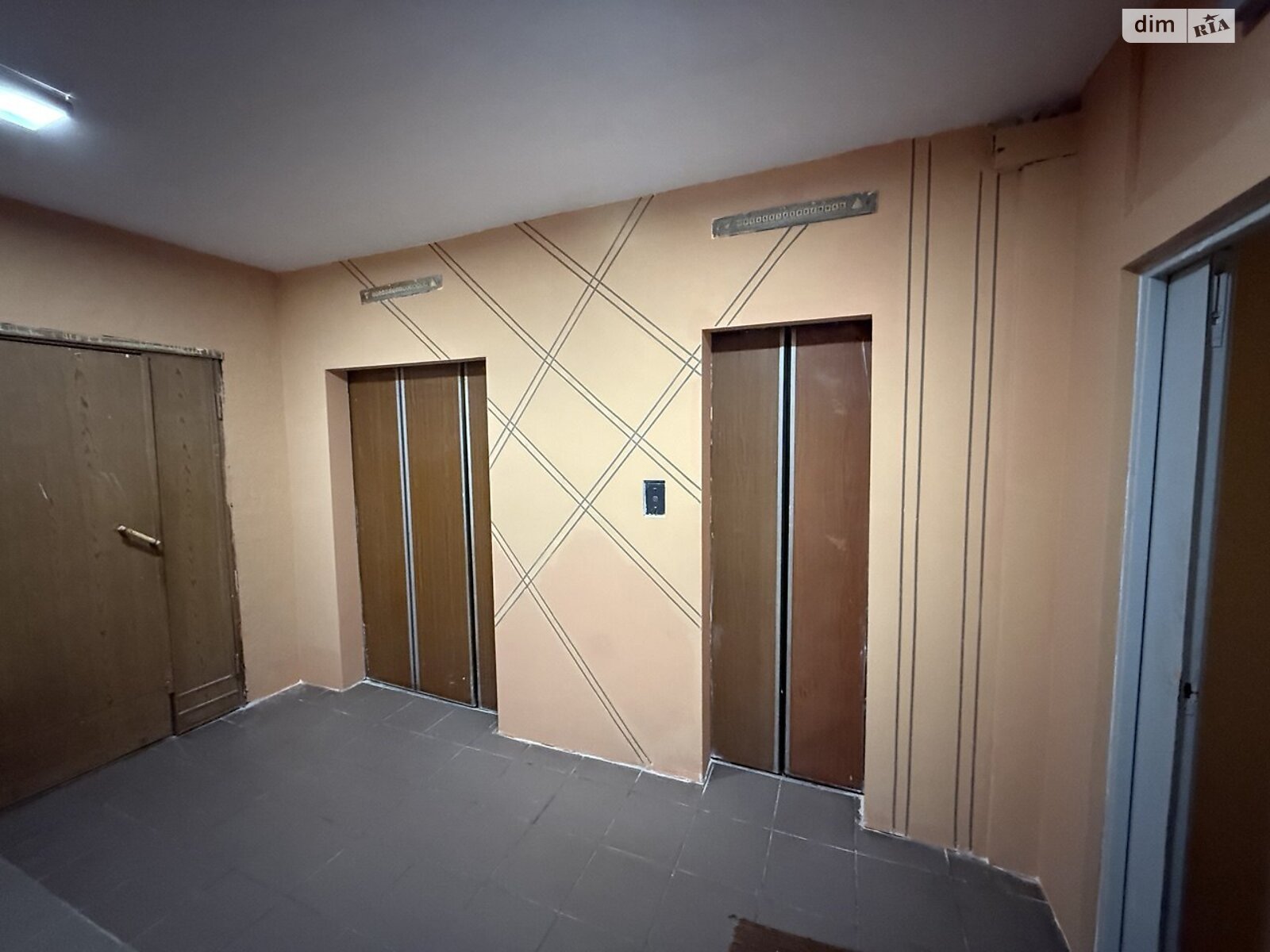 Продаж трикімнатної квартири в Києві, на вул. Якуба Коласа, район Борщагівка фото 1 Продаж трикімнатної квартири в Києві, на вул. Якуба Коласа, район Борщагівка фото 1