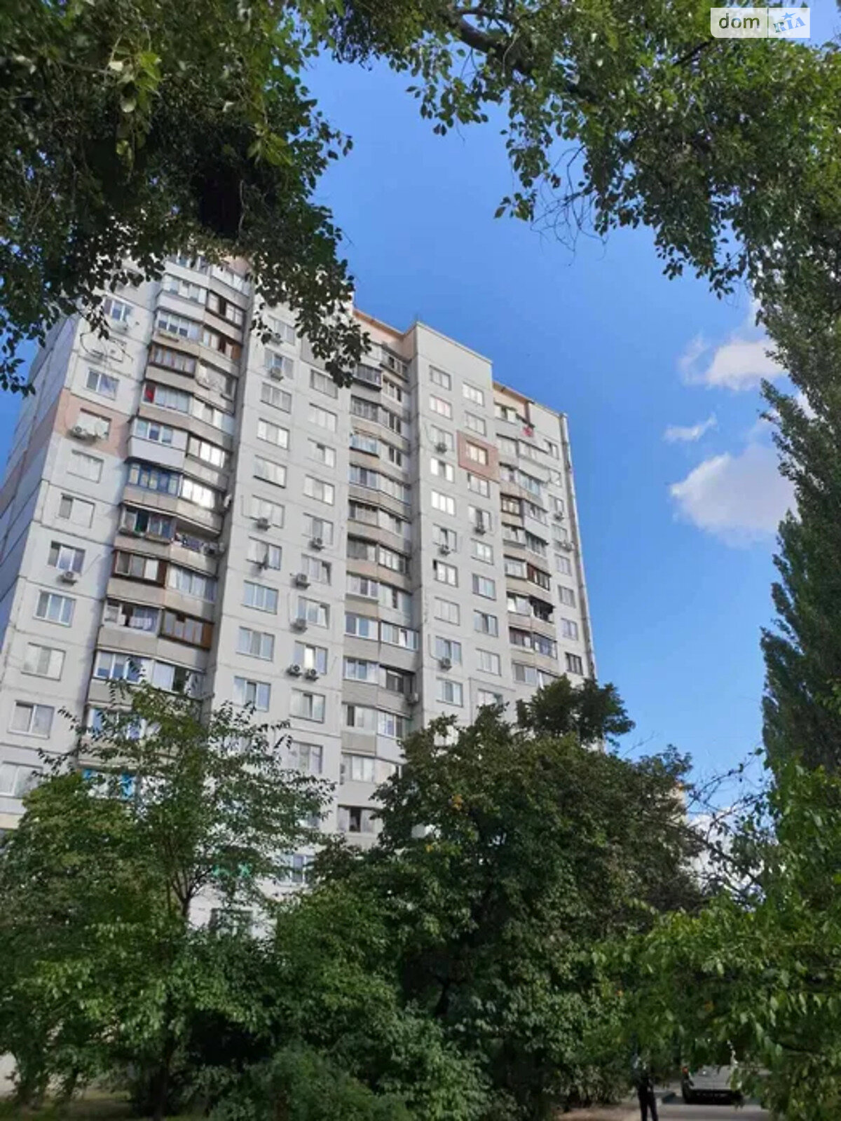 Продажа трехкомнатной квартиры в Киеве, на ул. Зодчих 44, район Борщаговка фото 1
