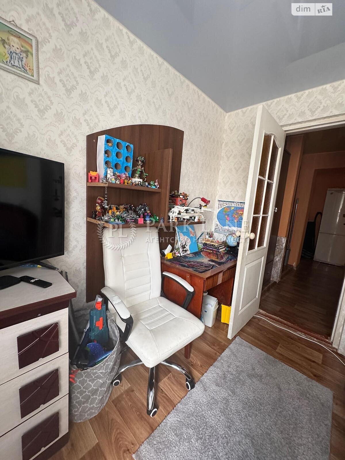 Продаж чотирикімнатної квартири в Києві, на вул. Євгена Харченка 31, район Бортничі фото 1 Продаж чотирикімнатної квартири в Києві, на вул. Євгена Харченка 31, район Бортничі фото 1
