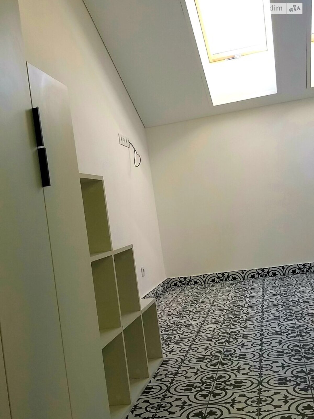 Продаж однокімнатної квартири в Києві, на вул. Радистів 24, район Биківня фото 1 Продаж однокімнатної квартири в Києві, на вул. Радистів 24, район Биківня фото 1