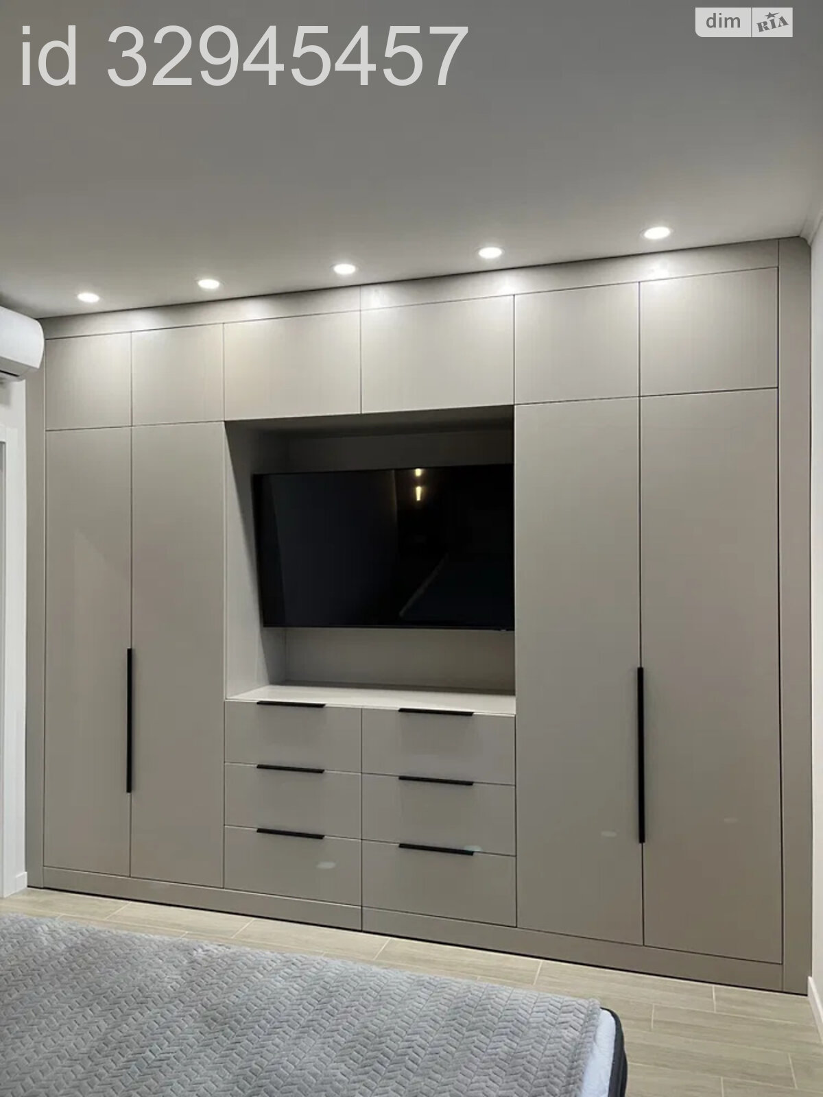 Продаж двокімнатної квартири в Києві, на вул. Радистів 34, район Биківня фото 1 Продаж двокімнатної квартири в Києві, на вул. Радистів 34, район Биківня фото 1