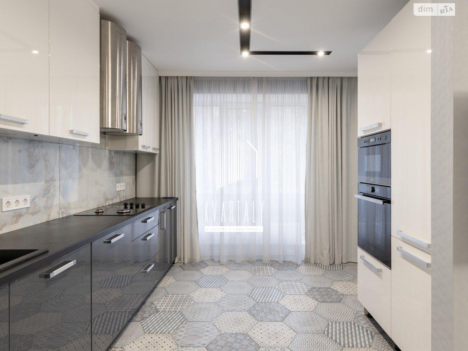 Продажа трехкомнатной квартиры в Киеве, на ул. Радистов 34Л, район Быковня фото 1 Продажа трехкомнатной квартиры в Киеве, на ул. Радистов 34Л, район Быковня фото 1