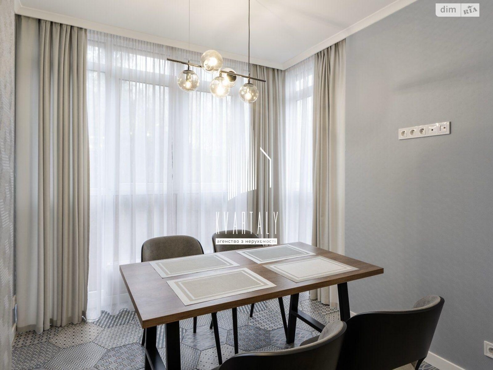 Продажа трехкомнатной квартиры в Киеве, на ул. Радистов 34Л, район Быковня фото 1 Продажа трехкомнатной квартиры в Киеве, на ул. Радистов 34Л, район Быковня фото 1