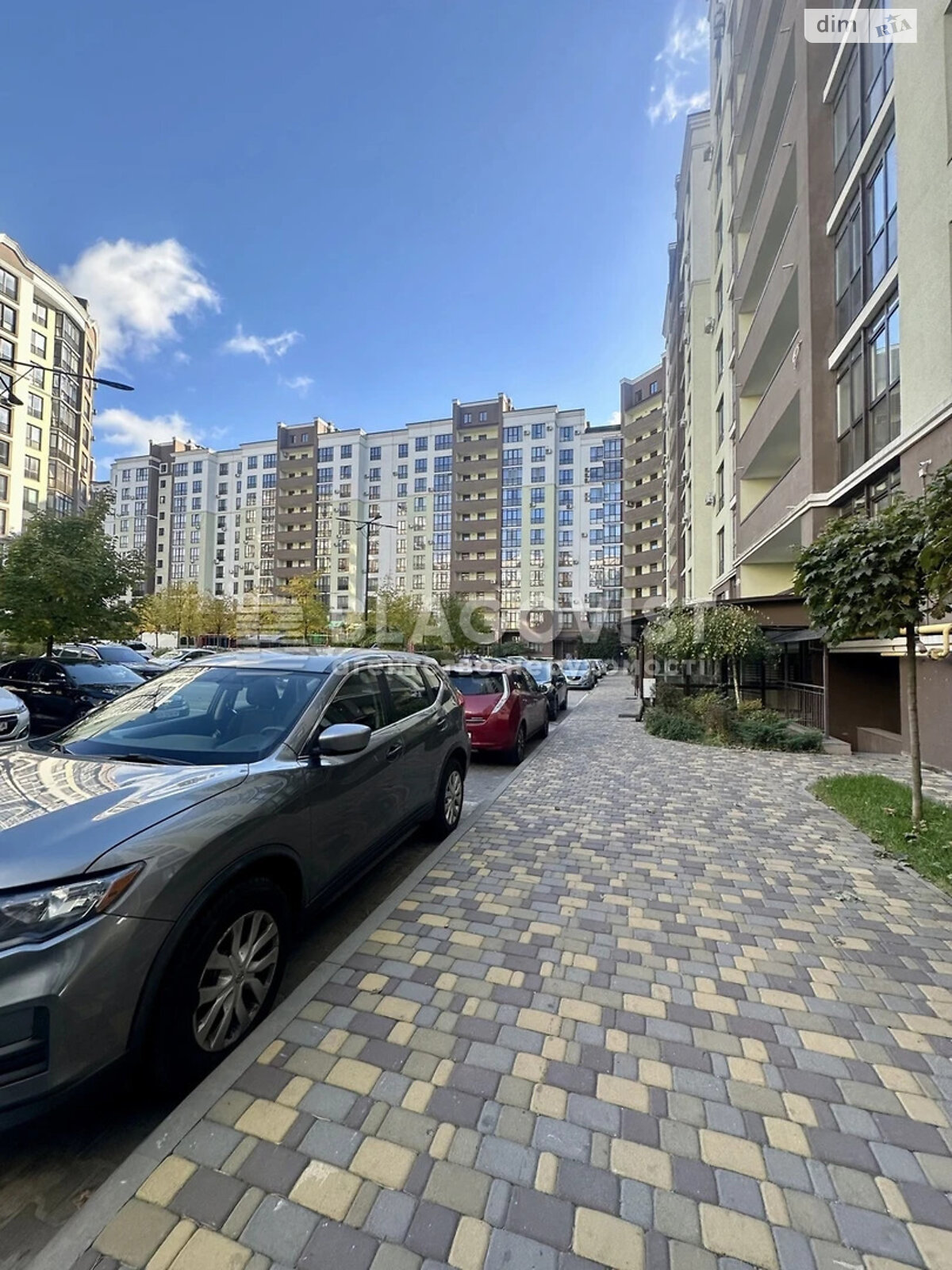 Продажа трехкомнатной квартиры в Киеве, на ул. Радистов 34/1, район Быковня фото 1 Продажа трехкомнатной квартиры в Киеве, на ул. Радистов 34/1, район Быковня фото 1