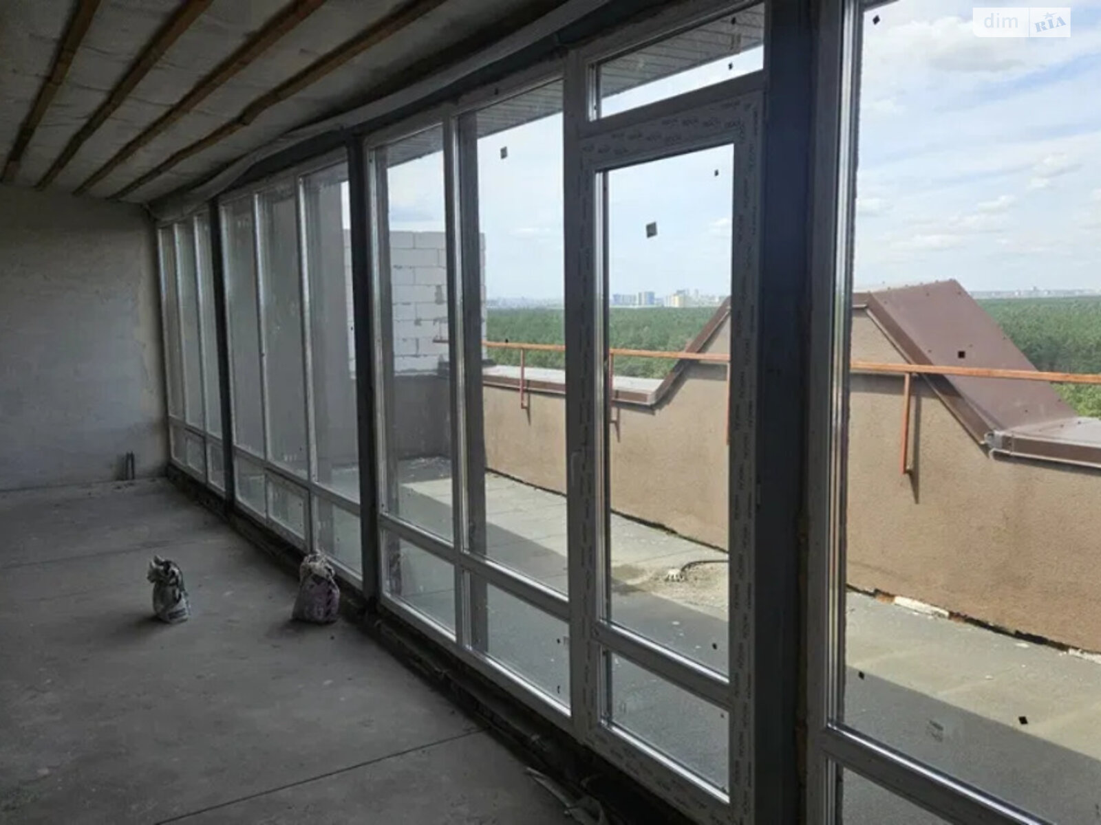 Продажа трехкомнатной квартиры в Киеве, на ул. Радистов 34Н, район Быковня фото 1