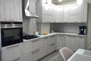 Продажа трехкомнатной квартиры в Киеве, на ул. Радистов 34 корпус 2, район Быковня фото 2