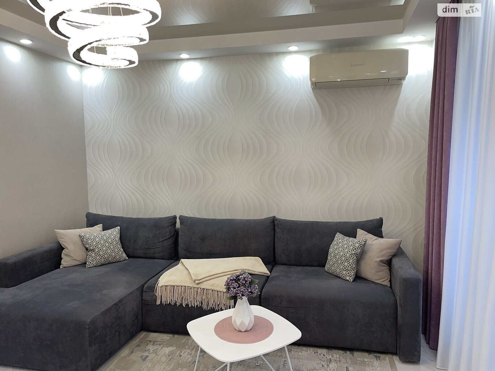 Продажа трехкомнатной квартиры в Киеве, на ул. Радистов 34 корпус 2, район Быковня фото 1