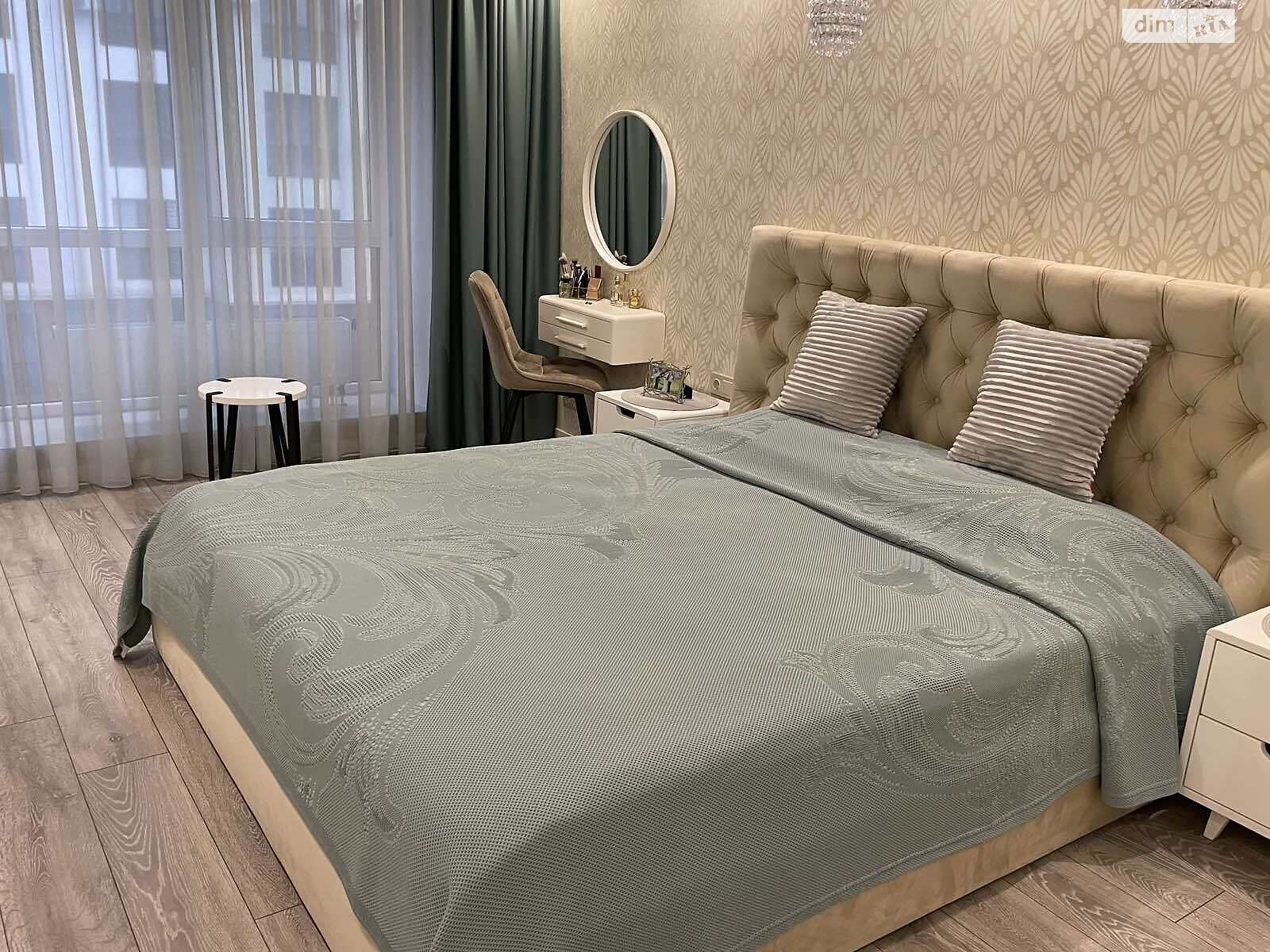 Продажа трехкомнатной квартиры в Киеве, на ул. Радистов 34 корпус 2, район Быковня фото 1