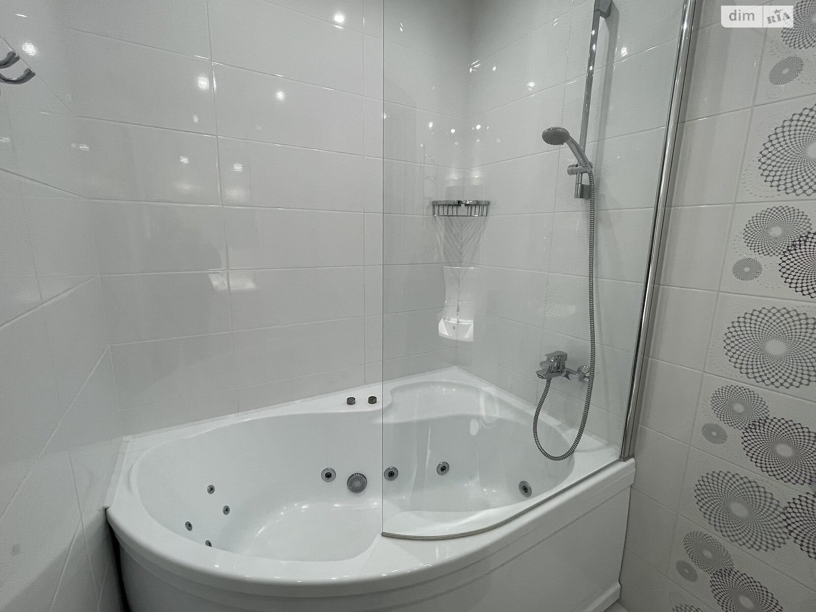 Продажа трехкомнатной квартиры в Киеве, на ул. Радистов 34 корпус 2, район Быковня фото 1