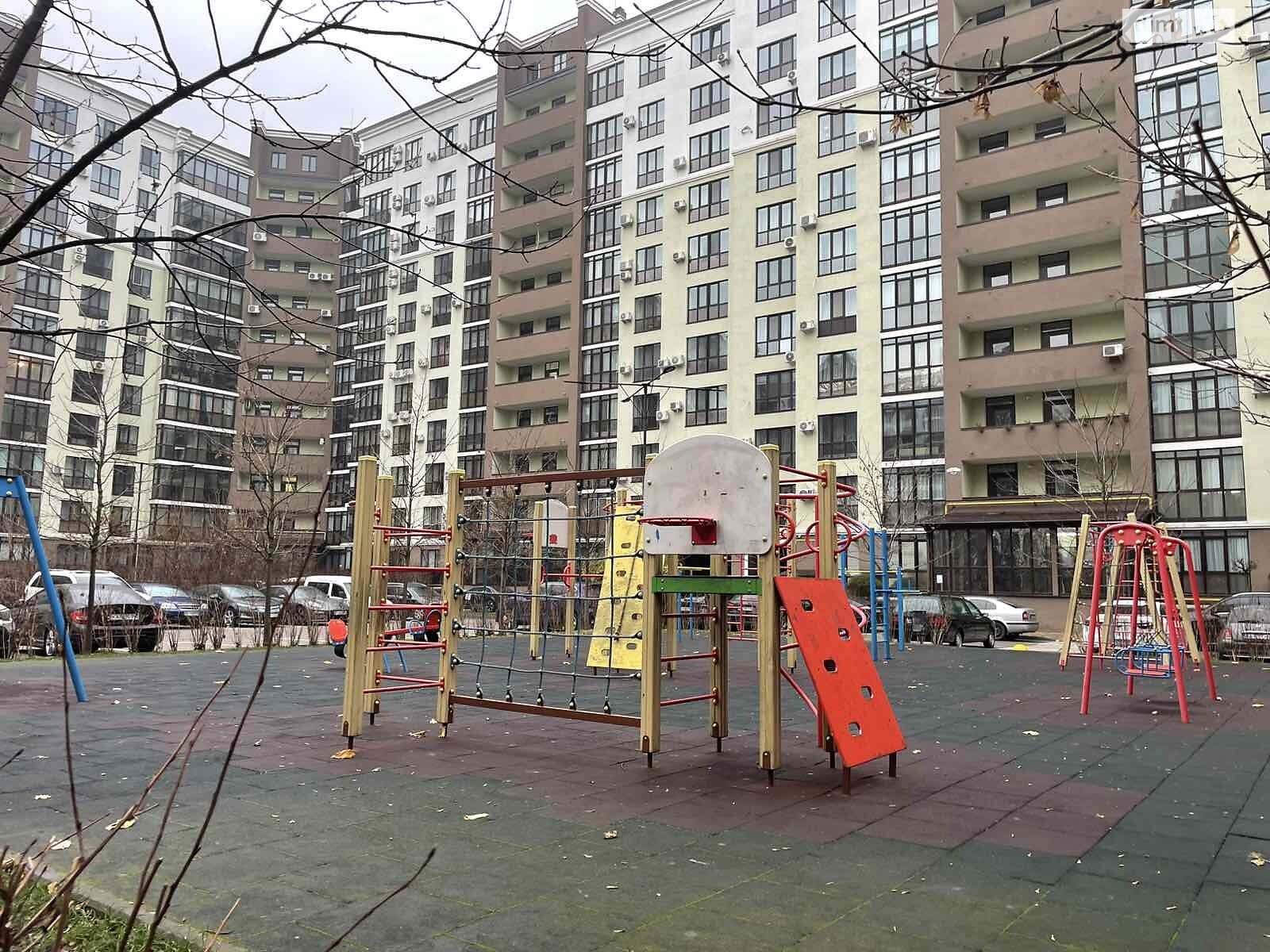 Продажа трехкомнатной квартиры в Киеве, на ул. Радистов 34 корпус 2, район Быковня фото 1