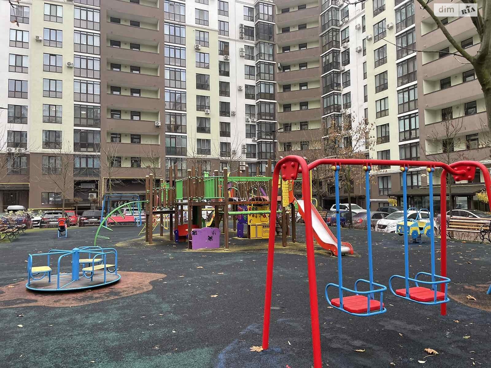 Продажа трехкомнатной квартиры в Киеве, на ул. Радистов 34 корпус 2, район Быковня фото 1