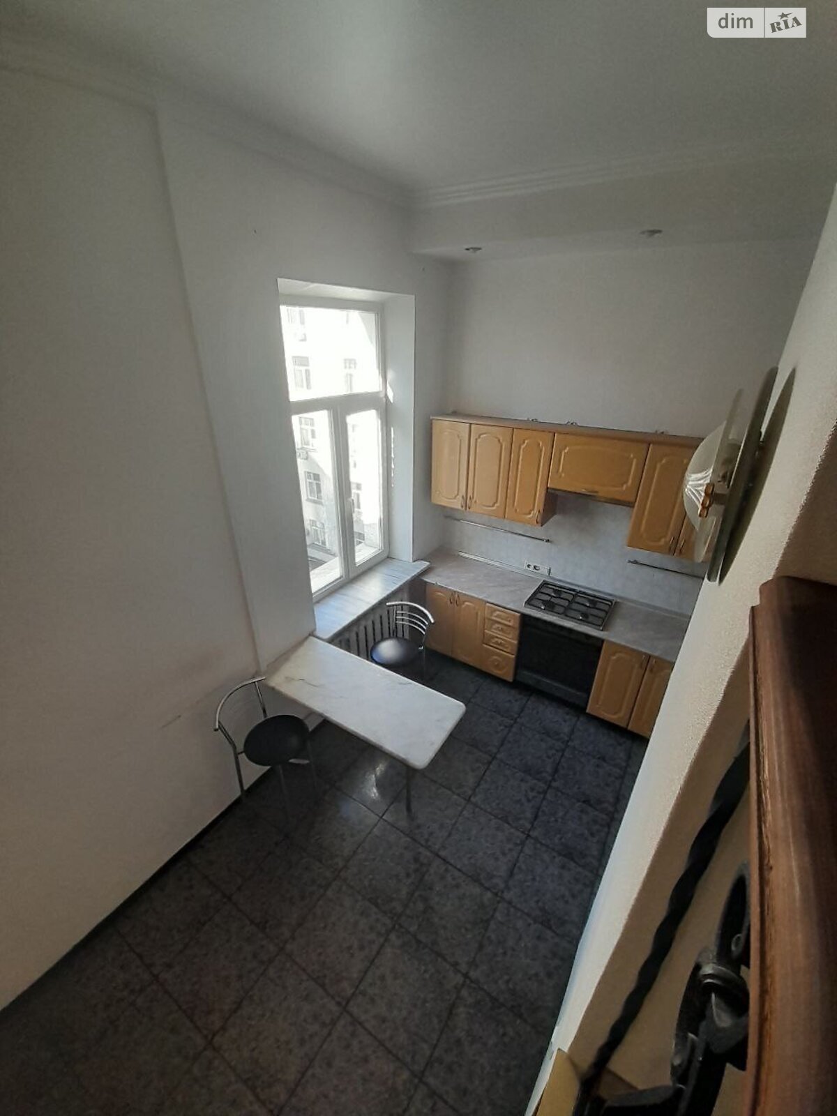 Продаж трикімнатної квартири в Києві, на вул. Басейна 12, кв. 24, район Черепанова гора фото 1 Продаж трикімнатної квартири в Києві, на вул. Басейна 12, кв. 24, район Черепанова гора фото 1