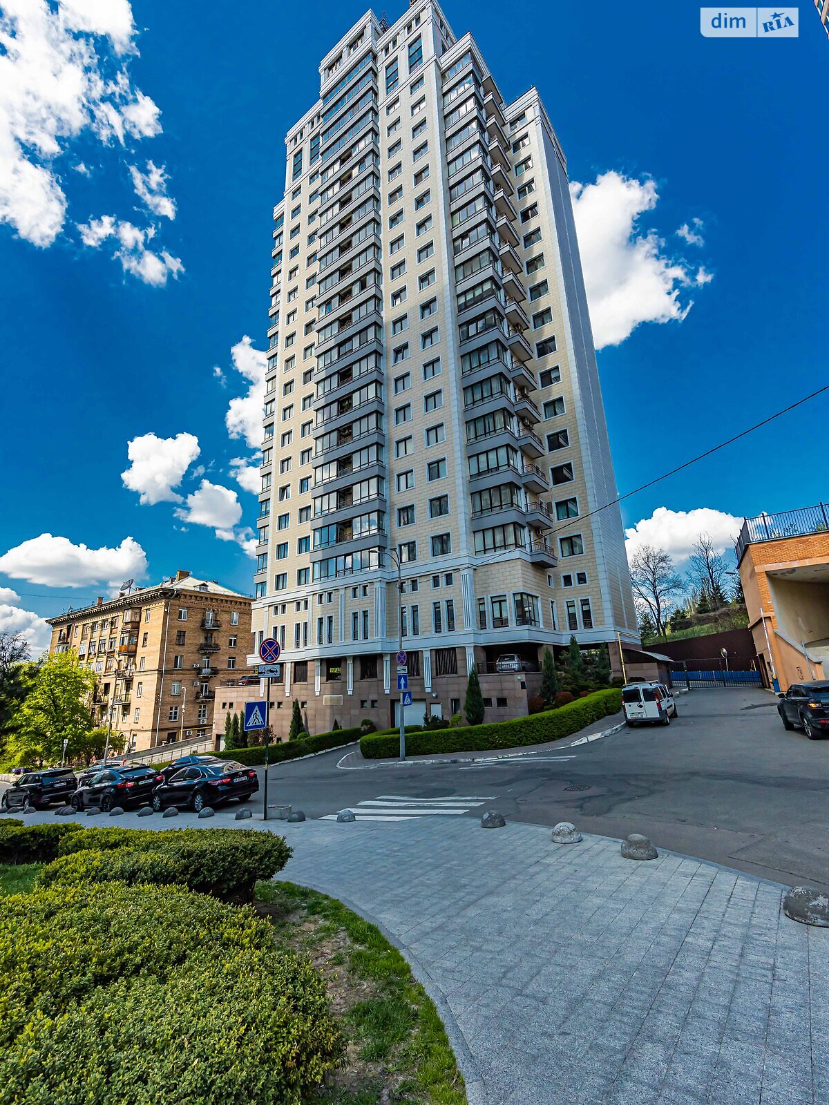 Продажа четырехкомнатной квартиры в Киеве, на ул. Деловая 4, район Черепанова гора фото 1