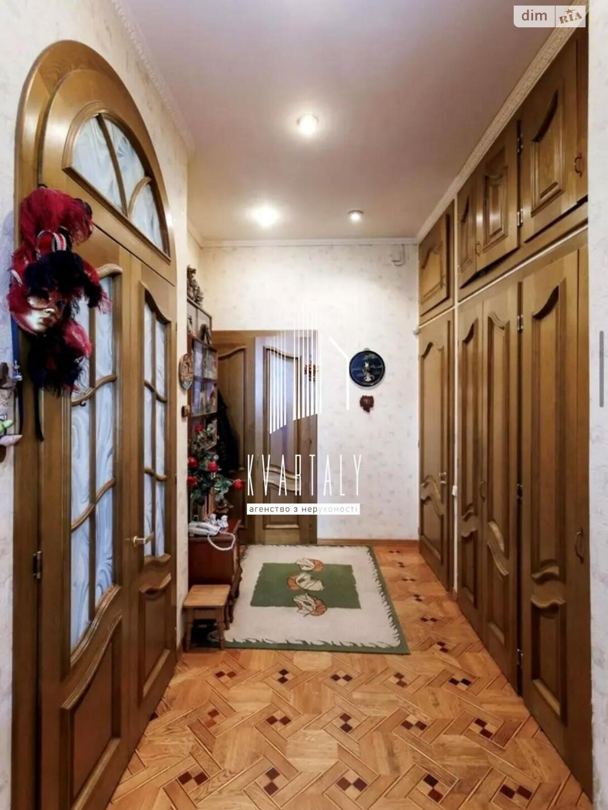 Продаж трикімнатної квартири в Києві, на вул. Еспланадна 2, район Черепанова гора фото 1 Продаж трикімнатної квартири в Києві, на вул. Еспланадна 2, район Черепанова гора фото 1