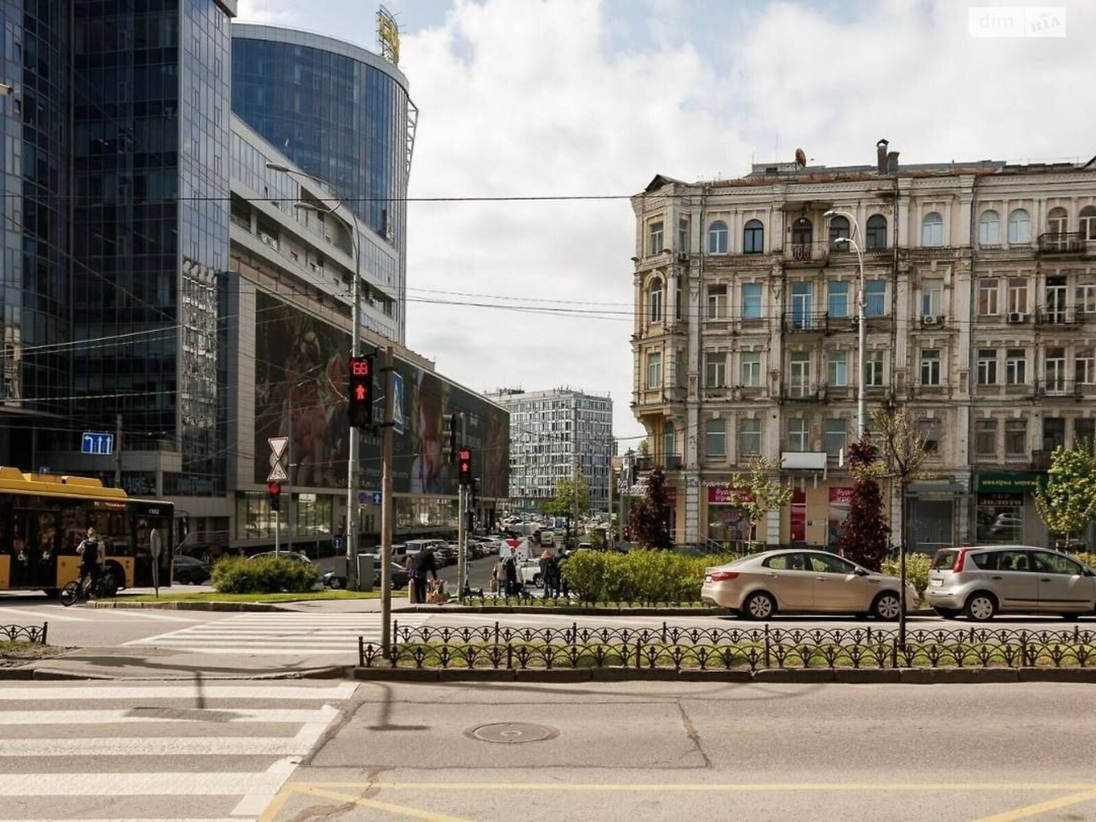 Продажа трехкомнатной квартиры в Киеве, на ул. Эспланадная 2, район Черепанова гора фото 1 Продажа трехкомнатной квартиры в Киеве, на ул. Эспланадная 2, район Черепанова гора фото 1