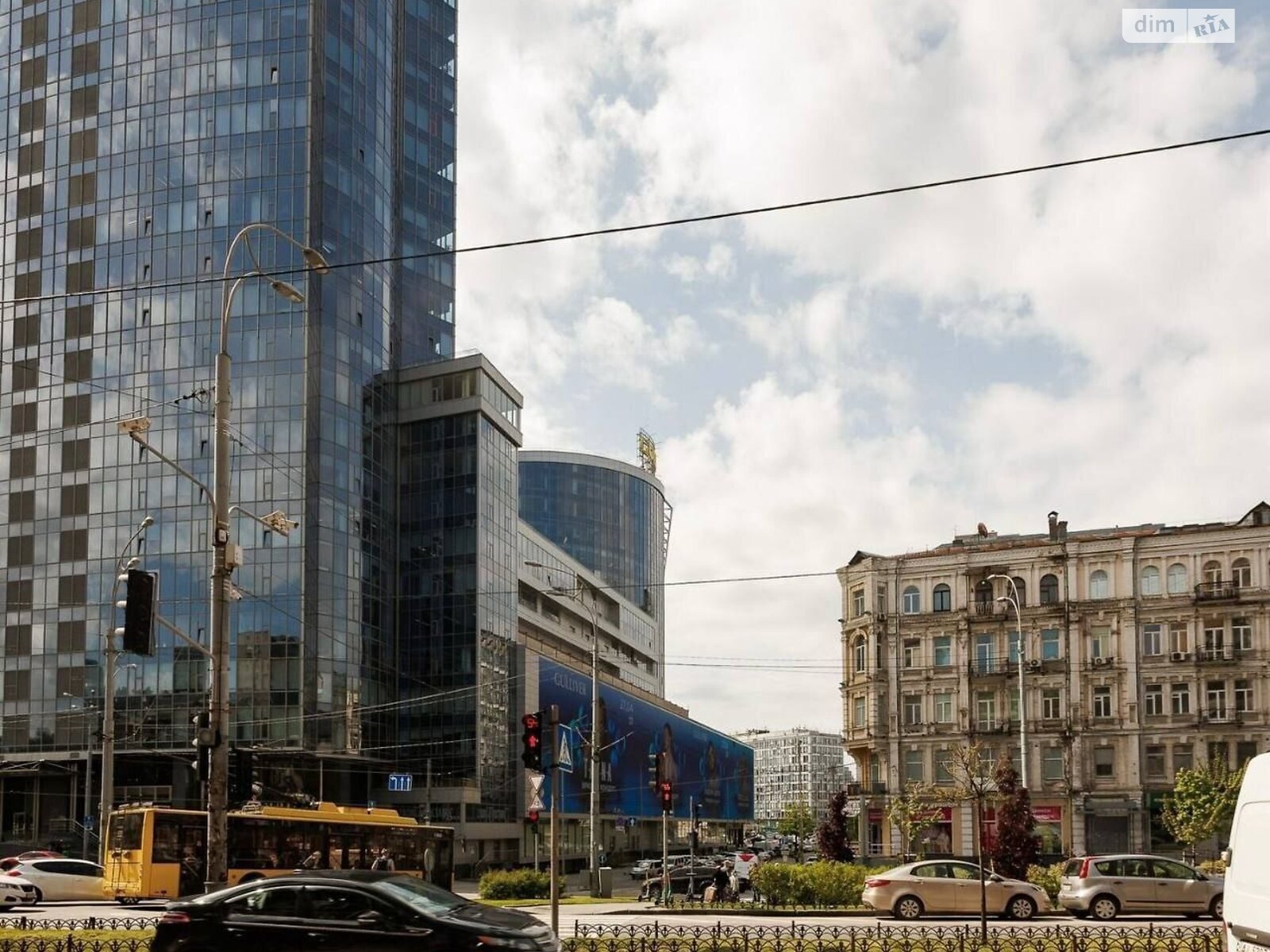 Продажа трехкомнатной квартиры в Киеве, на ул. Эспланадная 2, район Черепанова гора фото 1 Продажа трехкомнатной квартиры в Киеве, на ул. Эспланадная 2, район Черепанова гора фото 1