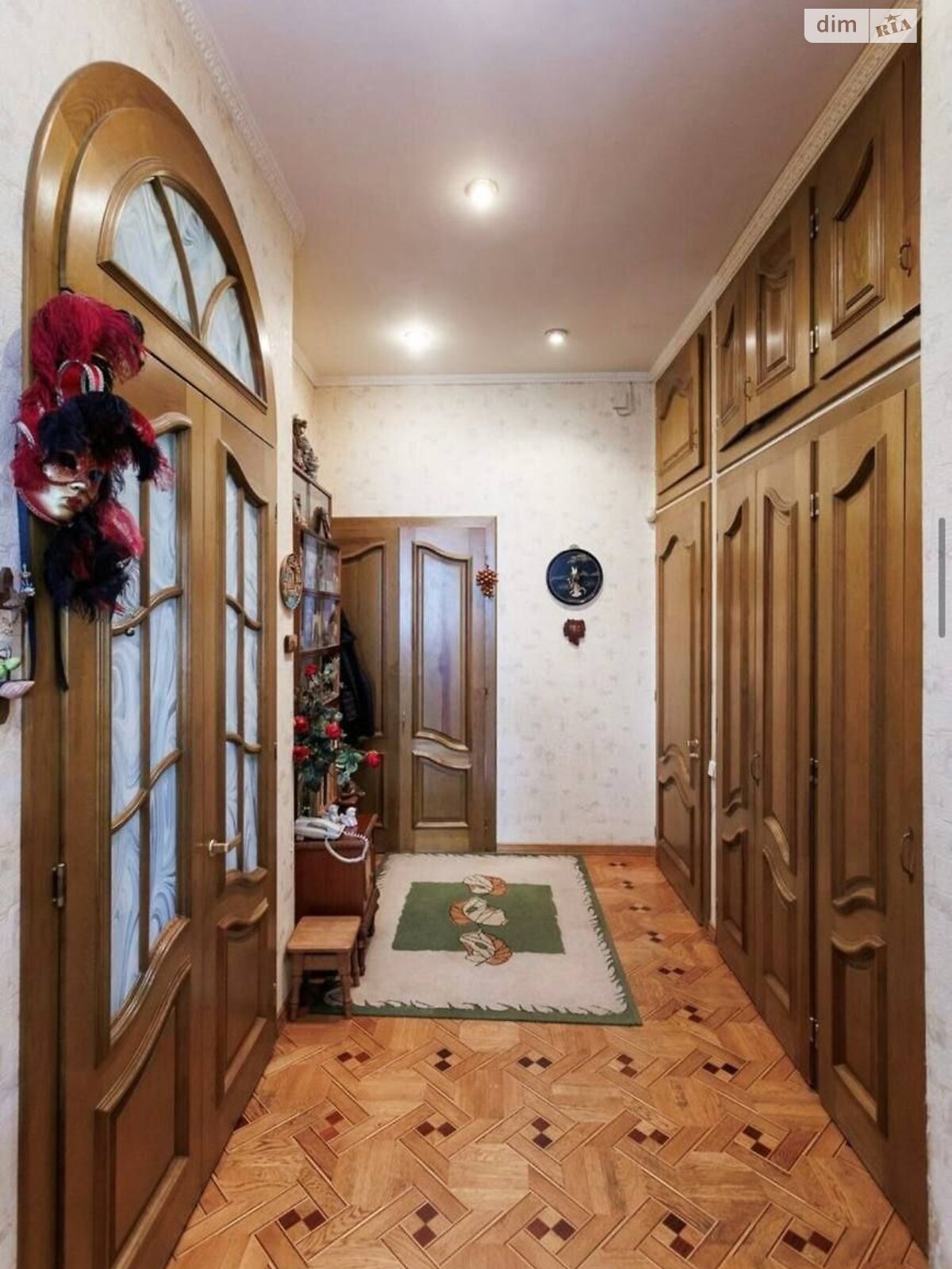 Продажа трехкомнатной квартиры в Киеве, на ул. Эспланадная 2, район Черепанова гора фото 1 Продажа трехкомнатной квартиры в Киеве, на ул. Эспланадная 2, район Черепанова гора фото 1
