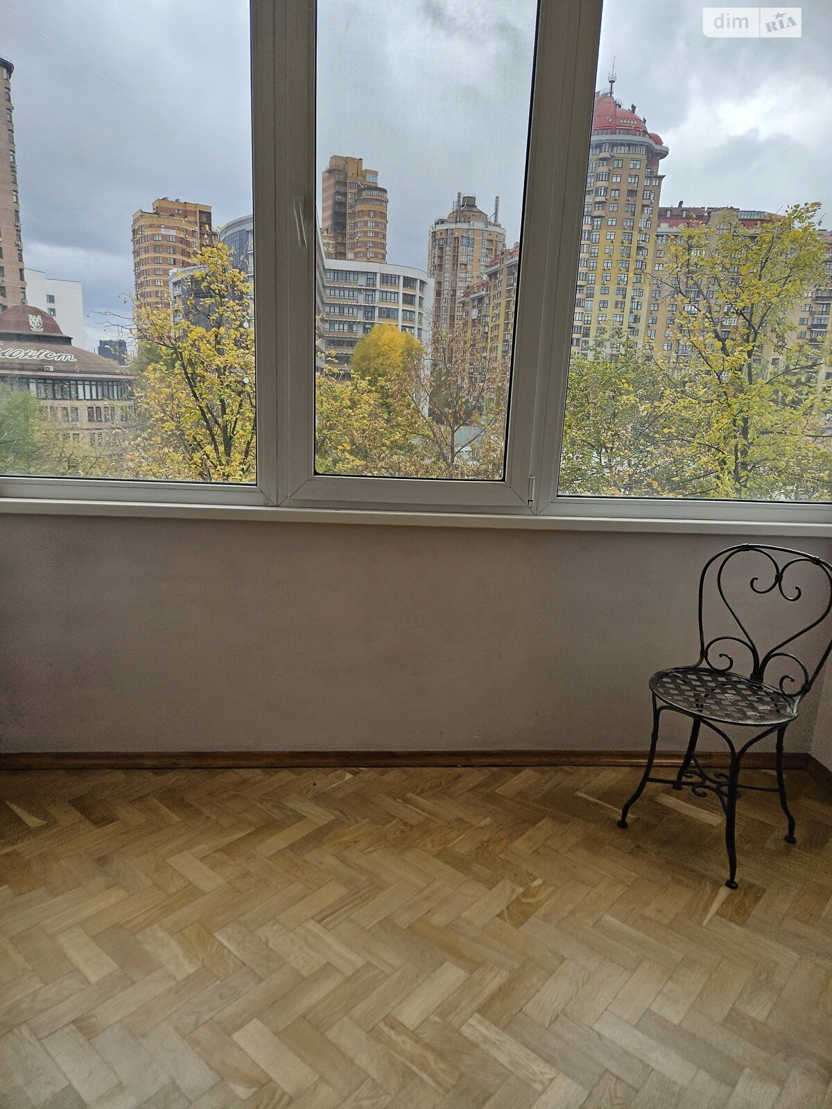 Продажа трехкомнатной квартиры в Киеве, на ул. Генерала Алмазова 14, район Рождественская фото 1 Продажа трехкомнатной квартиры в Киеве, на ул. Генерала Алмазова 14, район Рождественская фото 1