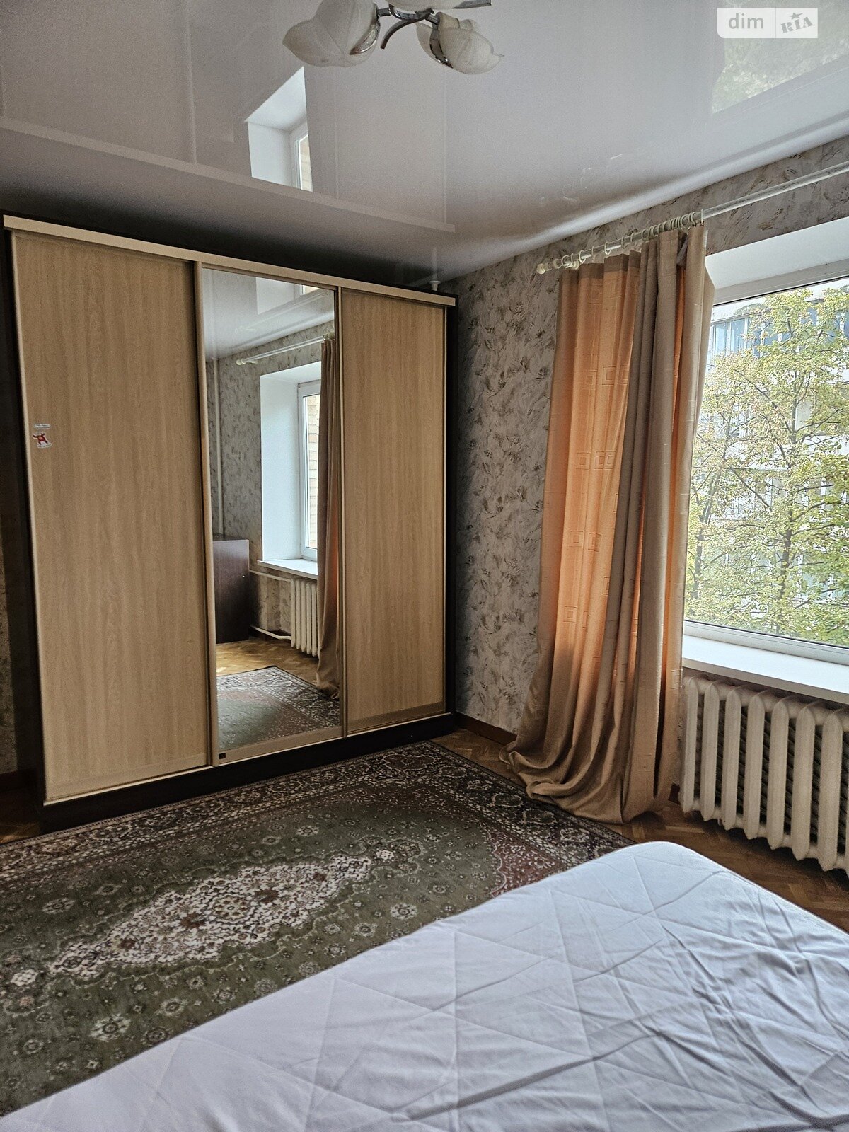 Продажа трехкомнатной квартиры в Киеве, на ул. Генерала Алмазова 14, район Рождественская фото 1 Продажа трехкомнатной квартиры в Киеве, на ул. Генерала Алмазова 14, район Рождественская фото 1