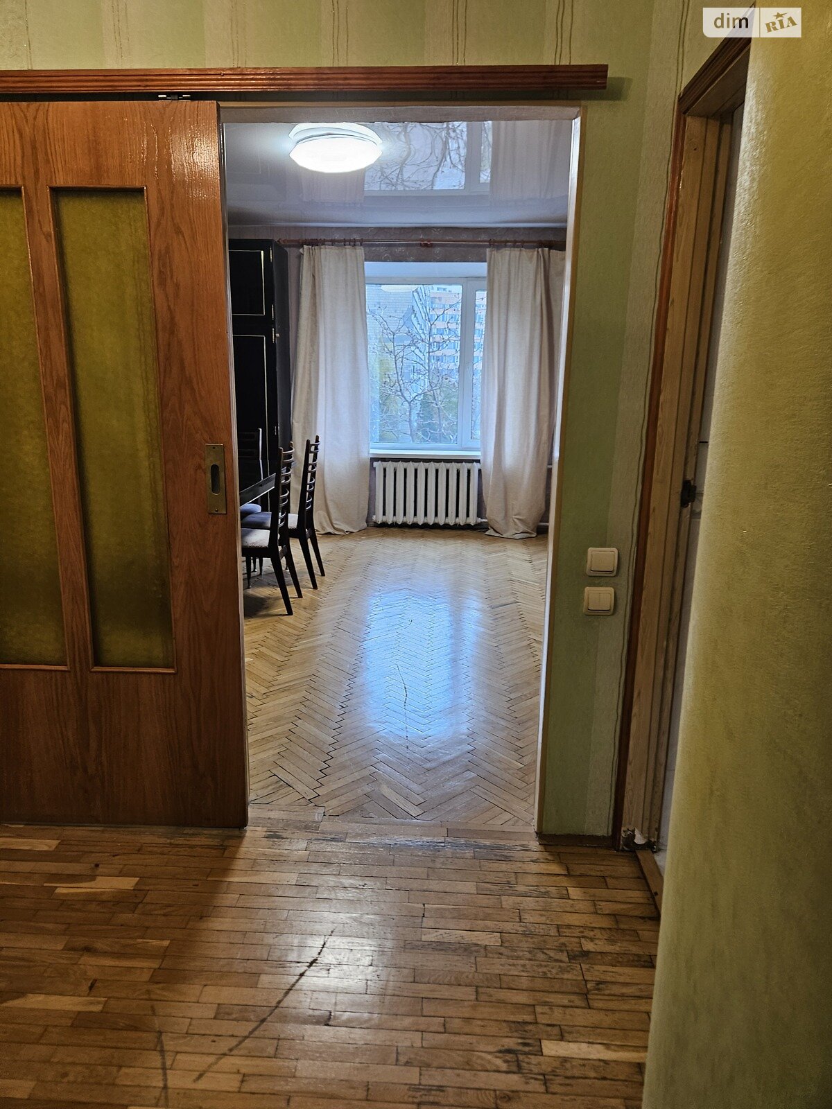 Продажа трехкомнатной квартиры в Киеве, на ул. Генерала Алмазова 14, район Рождественская фото 1 Продажа трехкомнатной квартиры в Киеве, на ул. Генерала Алмазова 14, район Рождественская фото 1