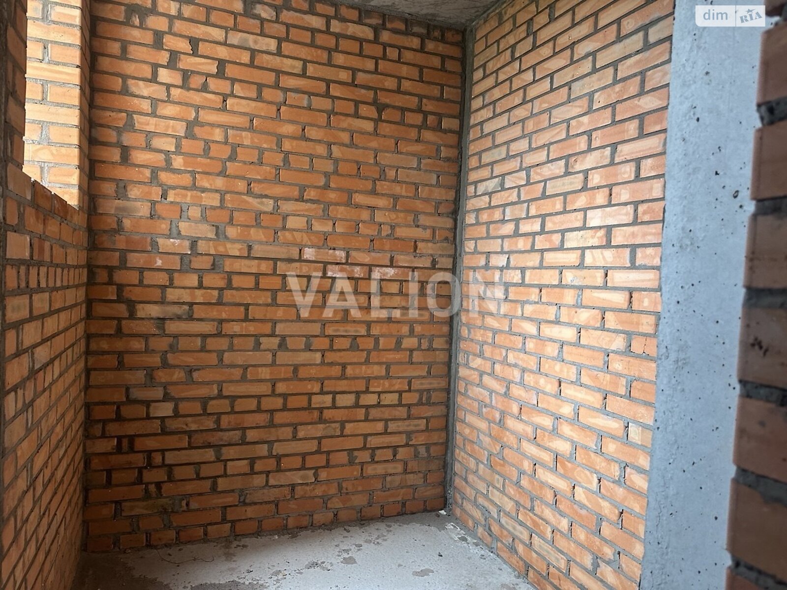 Продажа трехкомнатной квартиры в Киеве, на ул. Коновальца Евгения 30, район Черепанова гора фото 1 Продажа трехкомнатной квартиры в Киеве, на ул. Коновальца Евгения 30, район Черепанова гора фото 1