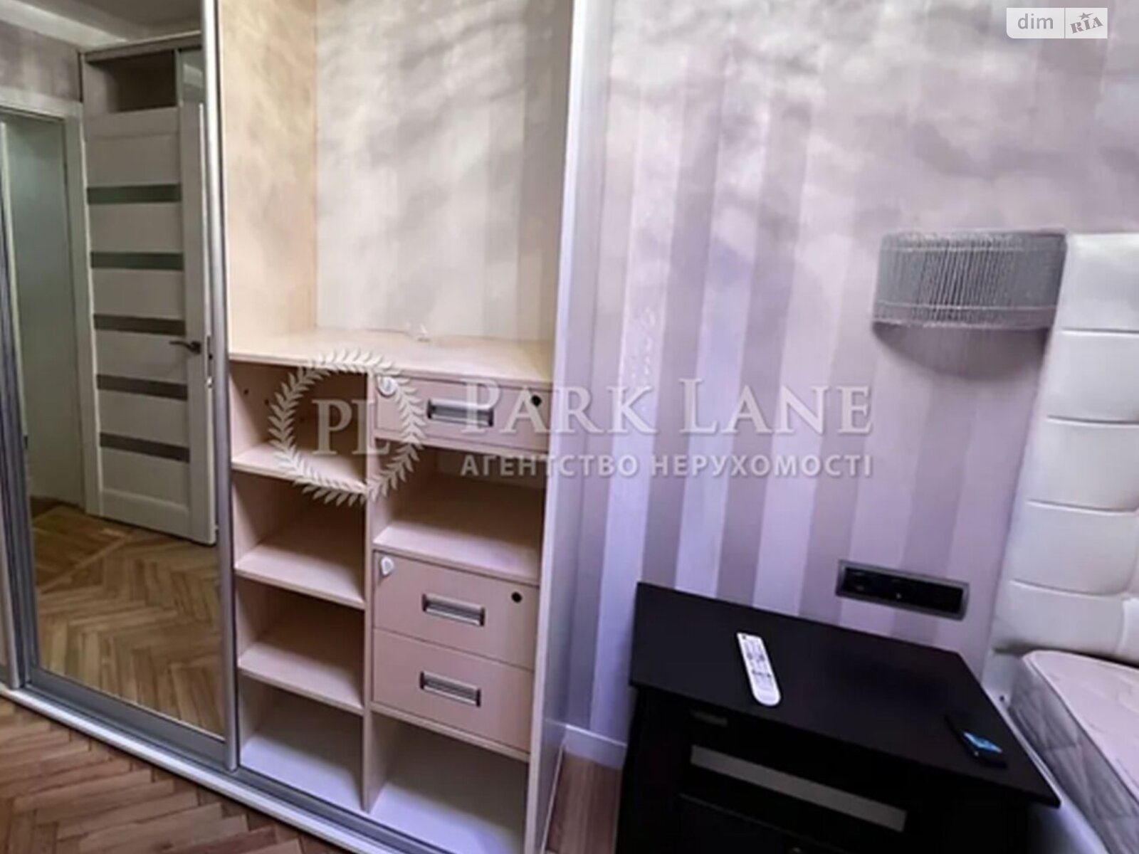 Продажа трехкомнатной квартиры в Киеве, на ул. Коновальца Евгения 29А, район Черепанова гора фото 1 Продажа трехкомнатной квартиры в Киеве, на ул. Коновальца Евгения 29А, район Черепанова гора фото 1