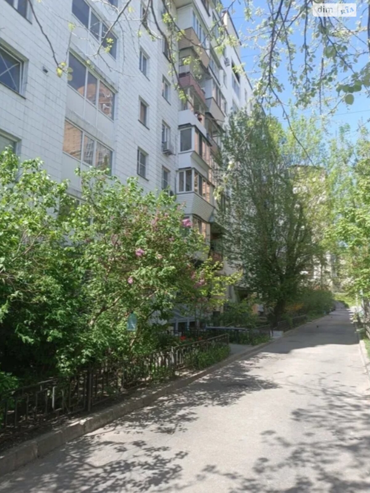 Продаж двокімнатної квартири в Києві, на вул. Коновальця Євгена 15/3, район Черепанова гора фото 1 Продаж двокімнатної квартири в Києві, на вул. Коновальця Євгена 15/3, район Черепанова гора фото 1