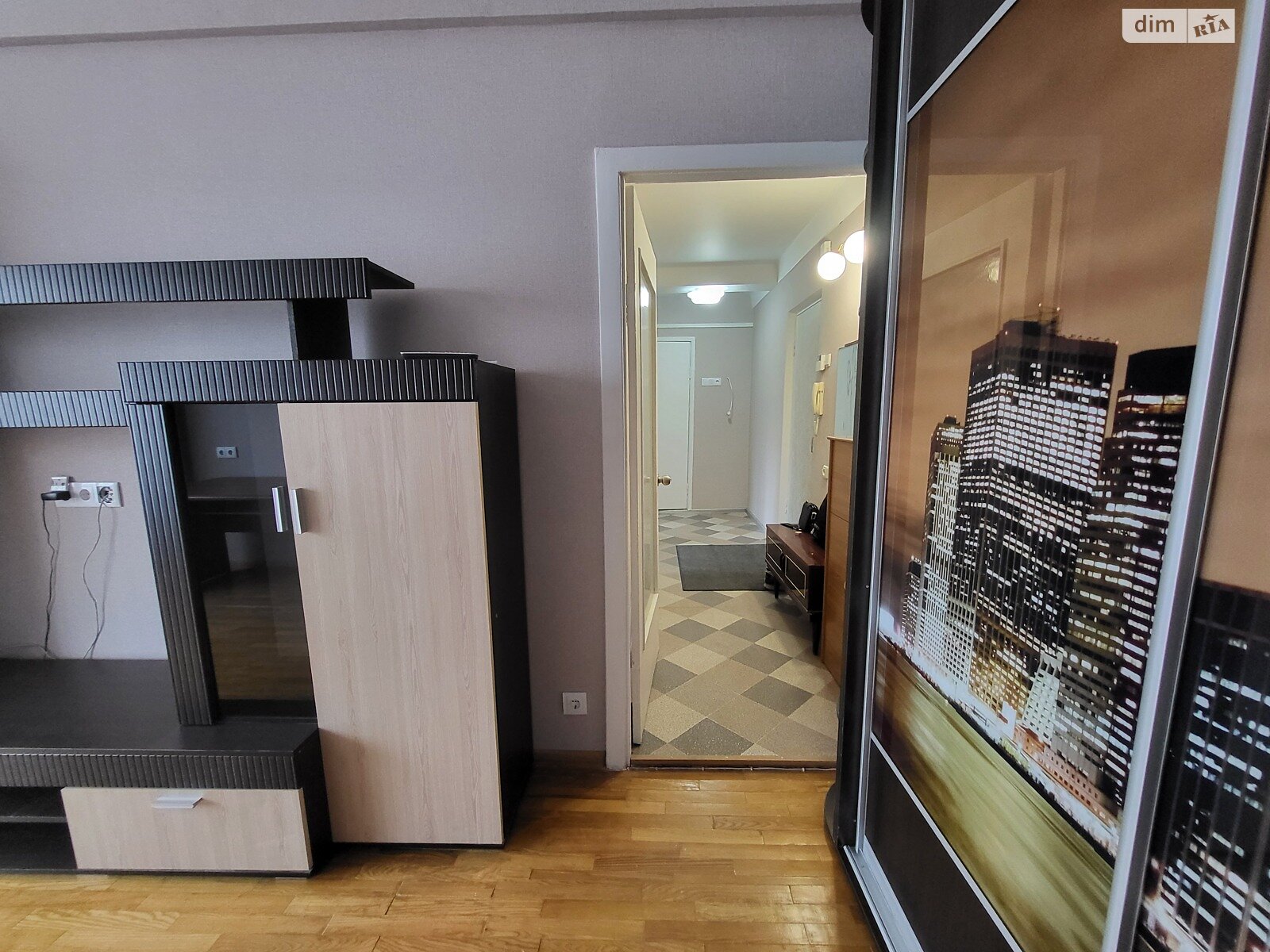 Продажа двухкомнатной квартиры в Киеве, на ул. Коновальца Евгения 37, район Рождественская фото 1 Продажа двухкомнатной квартиры в Киеве, на ул. Коновальца Евгения 37, район Рождественская фото 1