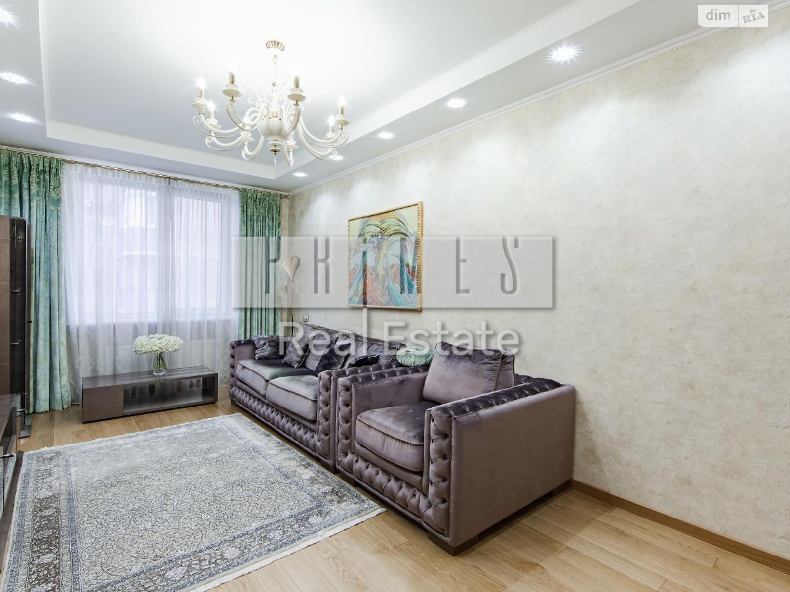 Продажа трехкомнатной квартиры в Киеве, на пер. Лабораторный 6, район Черепанова гора фото 1 Продажа трехкомнатной квартиры в Киеве, на пер. Лабораторный 6, район Черепанова гора фото 1