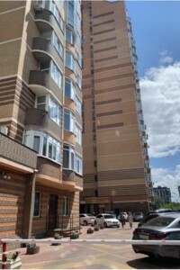 Продажа трехкомнатной квартиры в Киеве, на пер. Лабораторный 6, кв. 126, район Черепанова гора фото 2