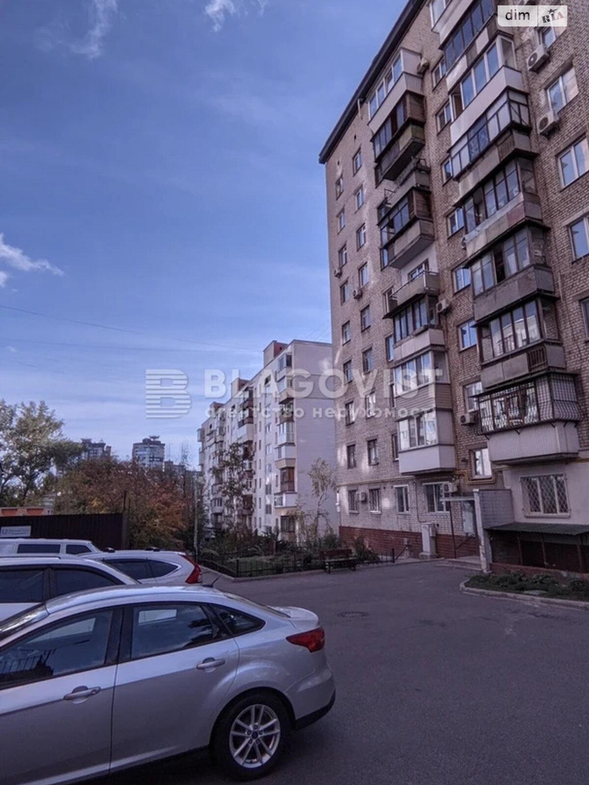 Продаж двокімнатної квартири в Києві, на пров. Лабораторний 4, район Черепанова гора фото 1 Продаж двокімнатної квартири в Києві, на пров. Лабораторний 4, район Черепанова гора фото 1